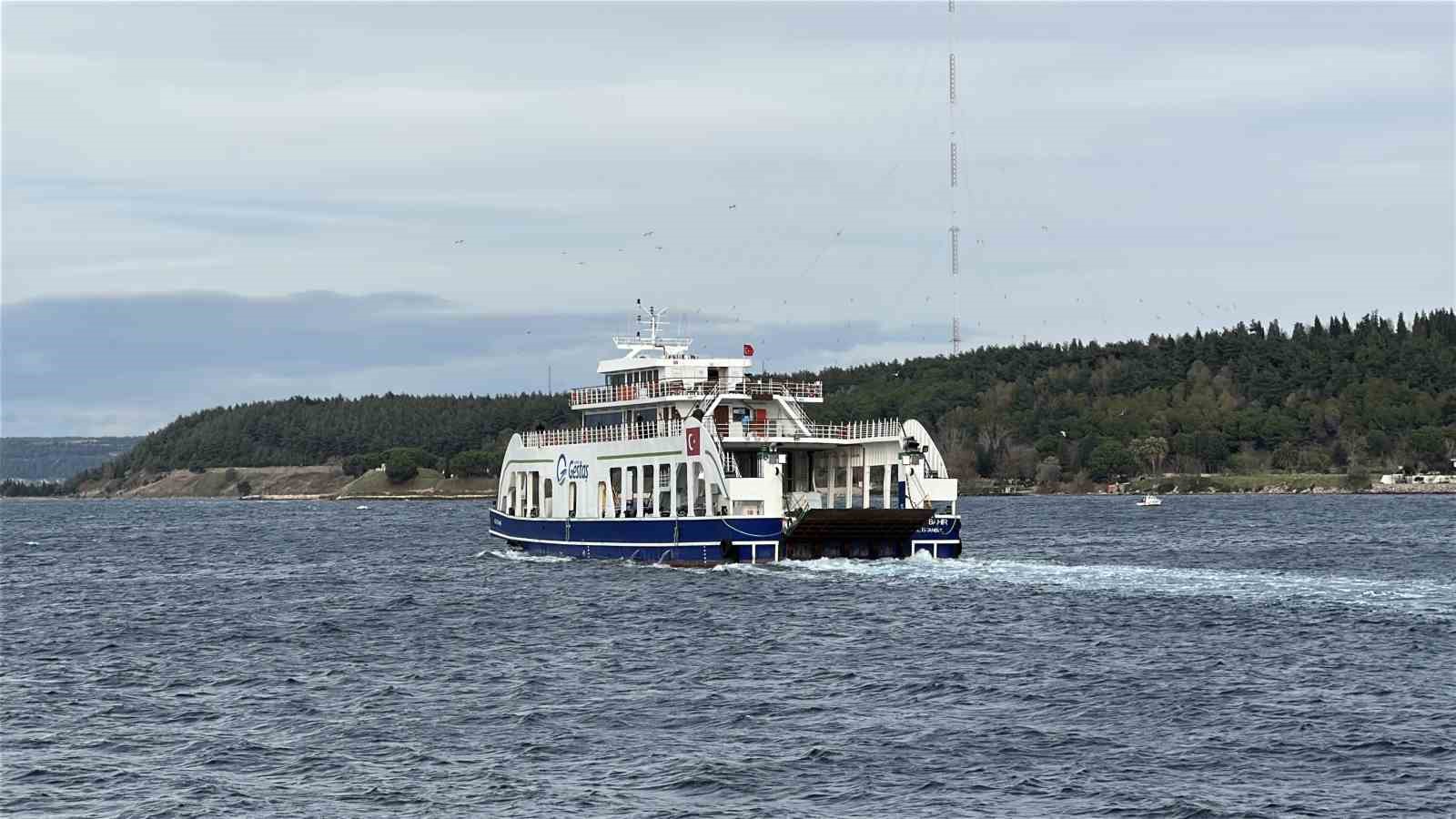 Bozcaada ve Gökçeada’ya hafta sonu tüm feribot seferleri iptal edildi
