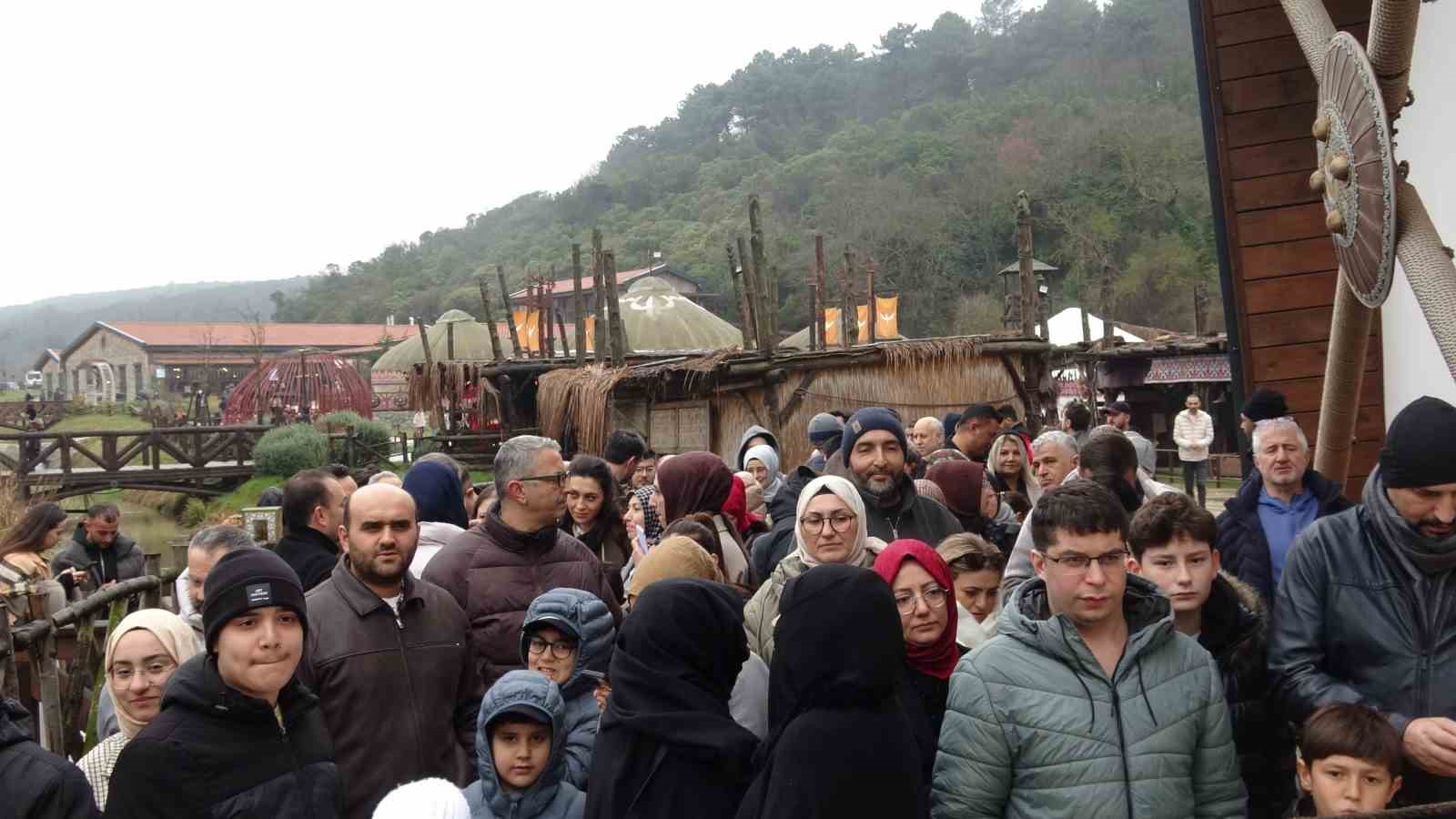 Bozdağ Film Platoları’nda bayram yoğunluğu
