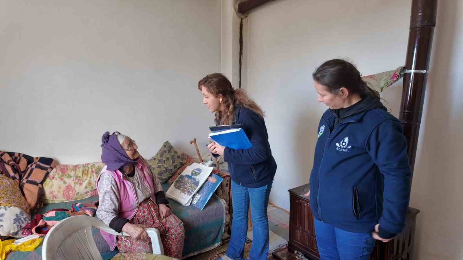 Bozdoğan Belediyesi, bakıma muhtaç vatandaşları yalnız bırakmıyor
Bozdoğan Belediyesi, bakıma muhtaç vatandaşları yalnız bırakmıyor