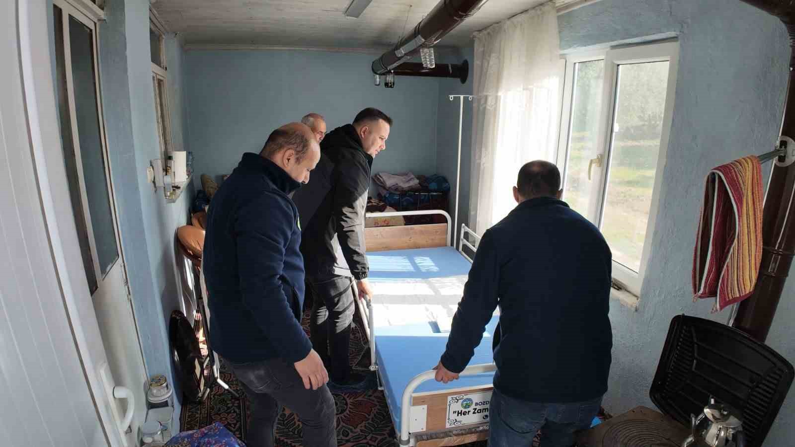 Bozdoğan Belediyesi, bakıma muhtaç vatandaşları yalnız bırakmıyor
Bozdoğan Belediyesi, bakıma muhtaç vatandaşları yalnız bırakmıyor