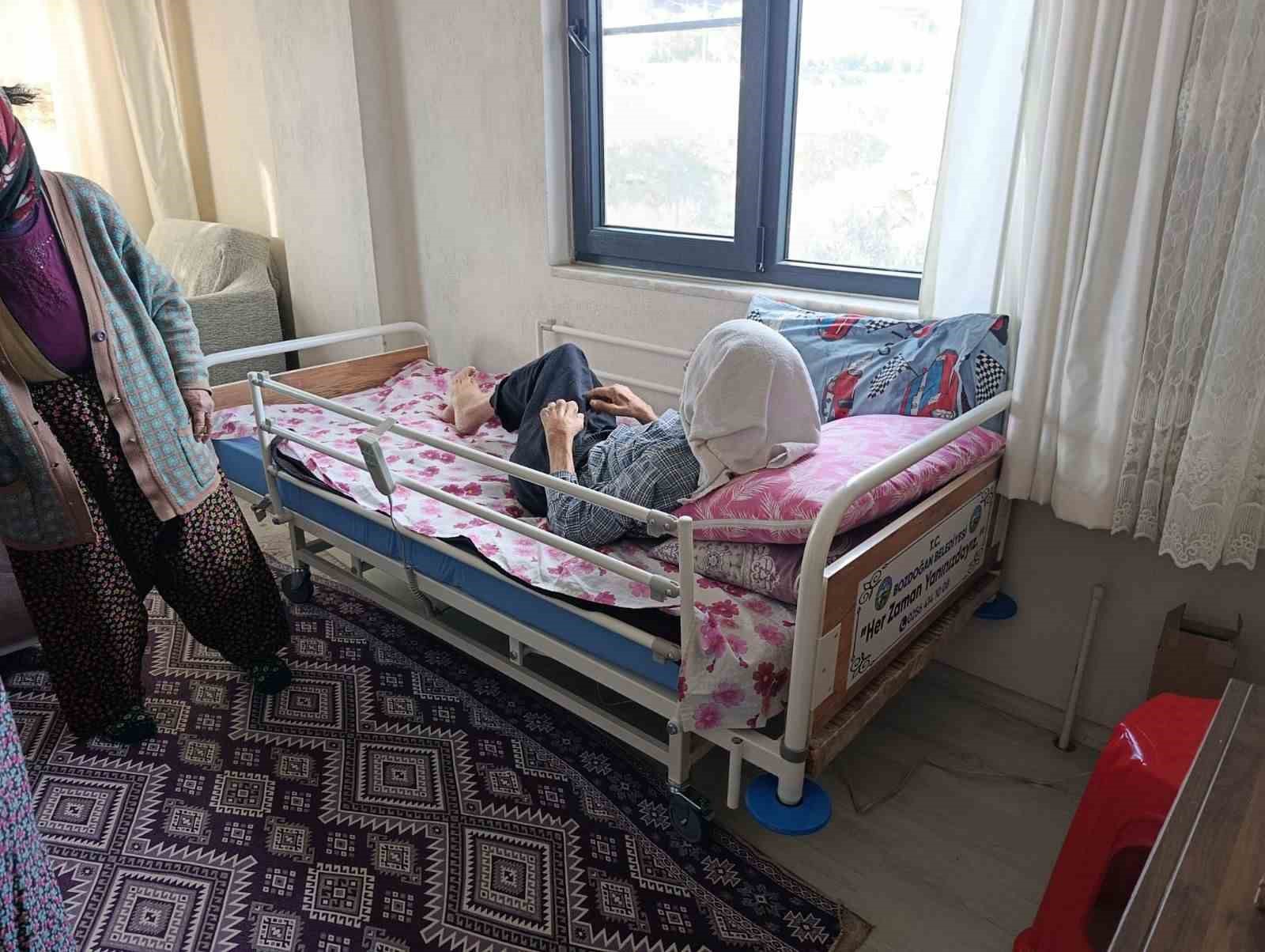 Bozdoğan Belediyesi, bakıma muhtaç vatandaşları yalnız bırakmıyor
Bozdoğan Belediyesi, bakıma muhtaç vatandaşları yalnız bırakmıyor