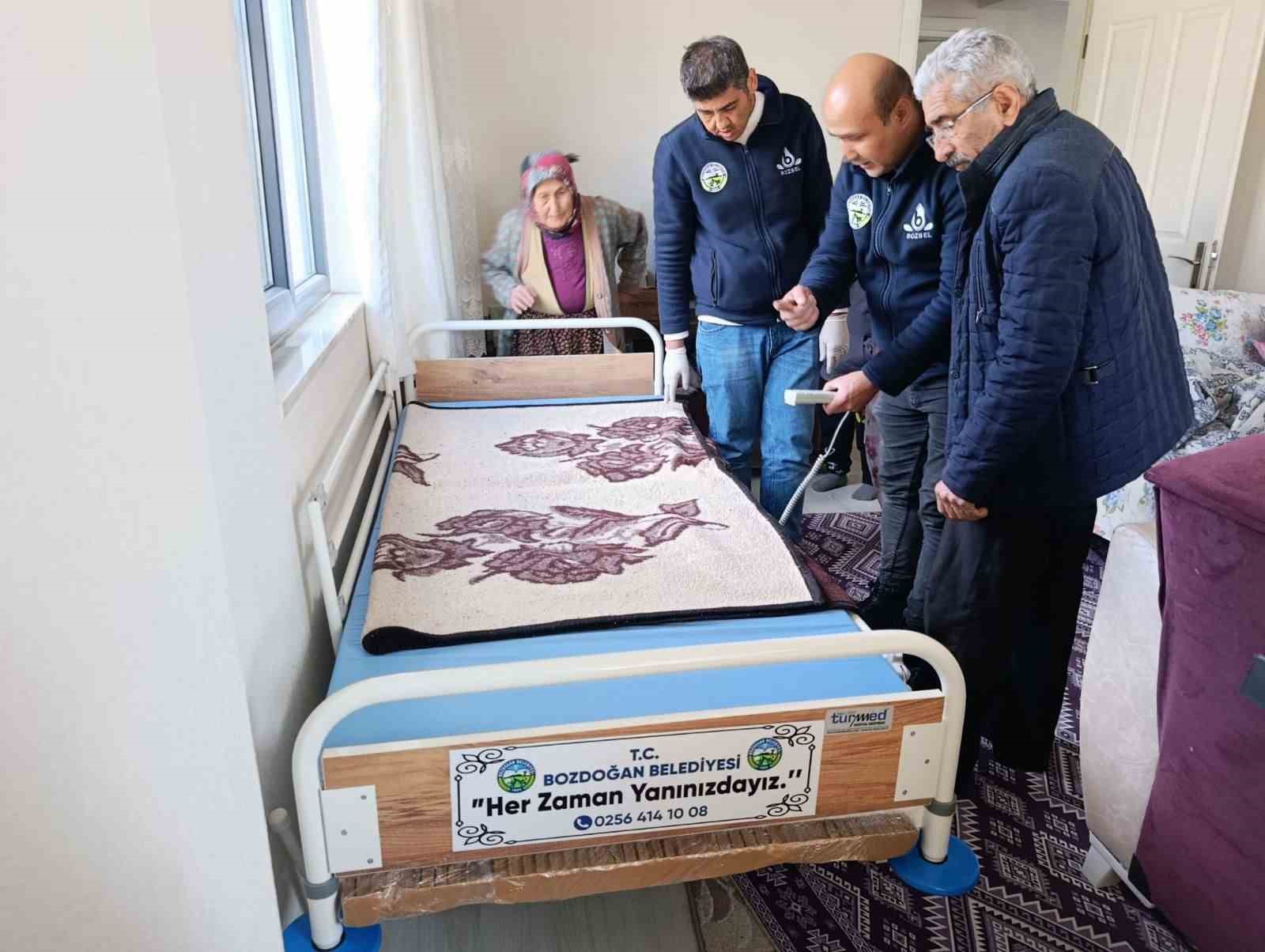 Bozdoğan Belediyesi, bakıma muhtaç vatandaşları yalnız bırakmıyor
Bozdoğan Belediyesi, bakıma muhtaç vatandaşları yalnız bırakmıyor