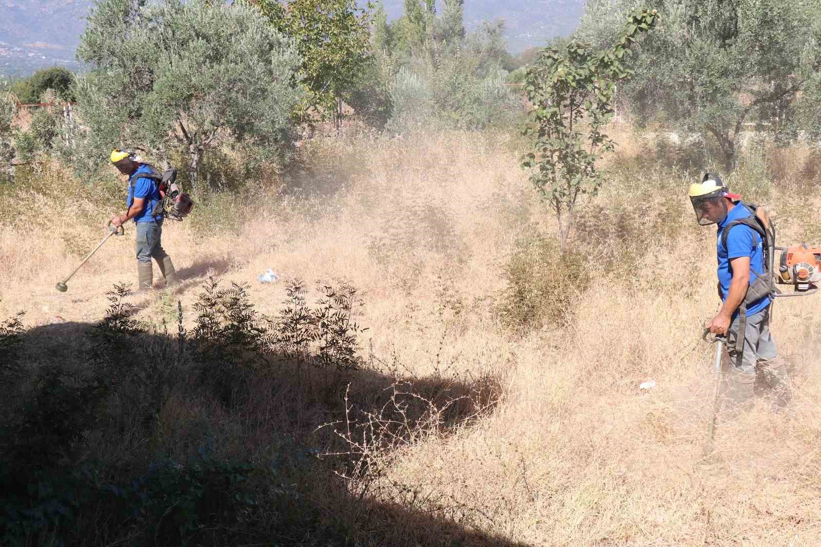 Bozdoğan’da çevre düzenleme çalışmaları sürüyor
