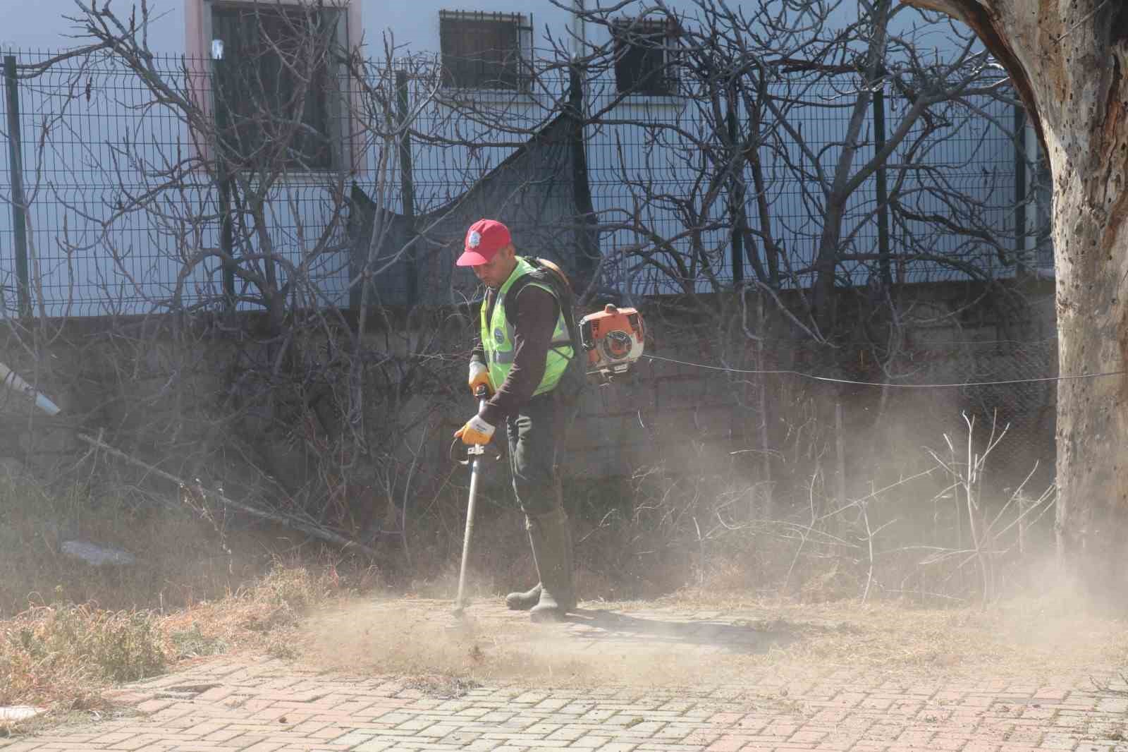 Bozdoğan’da çevre düzenleme çalışmaları sürüyor
