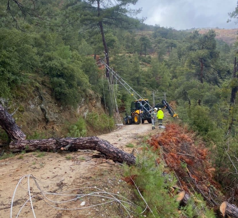 Bozdoğan’da yağış sonrası ekipler sahada
