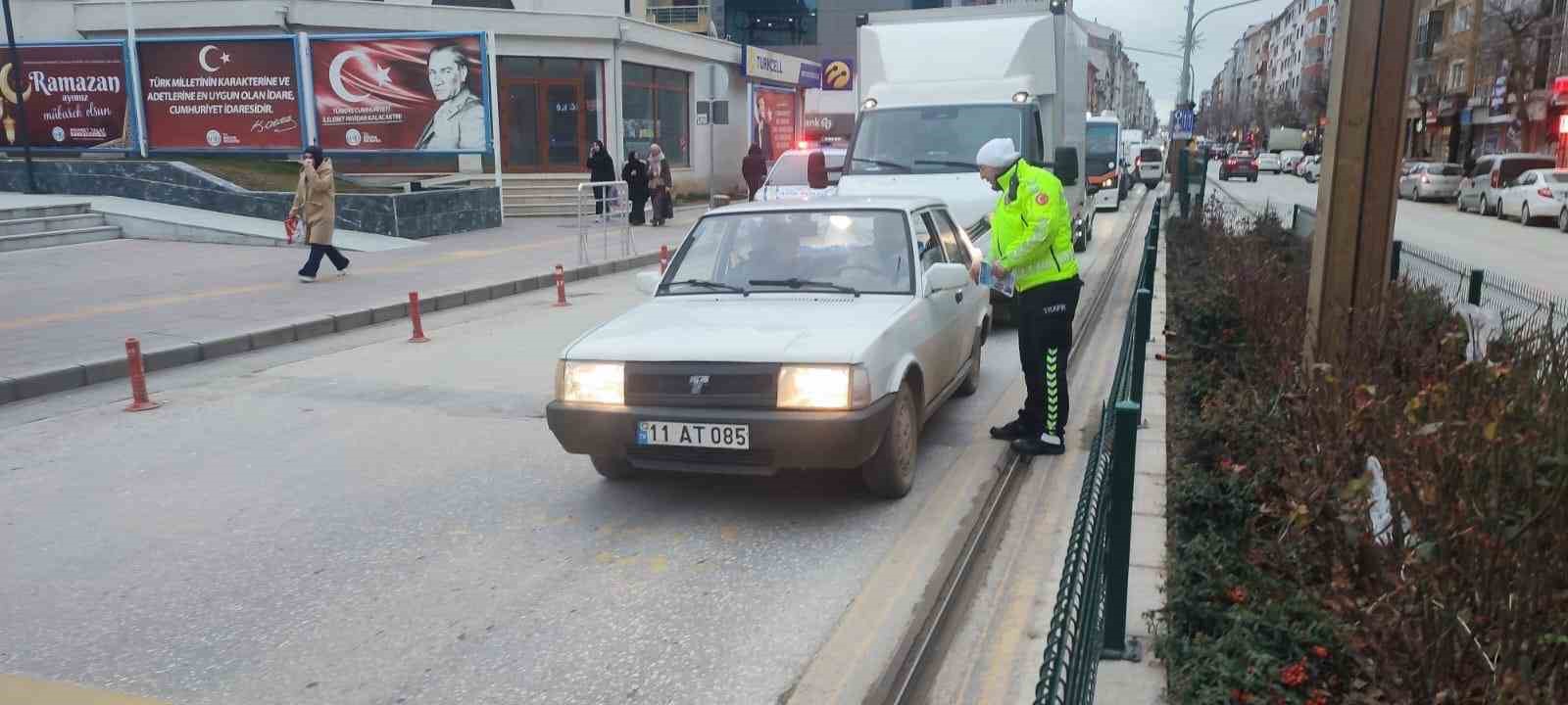 Bozüyük’te yaya geçidi uygulaması
