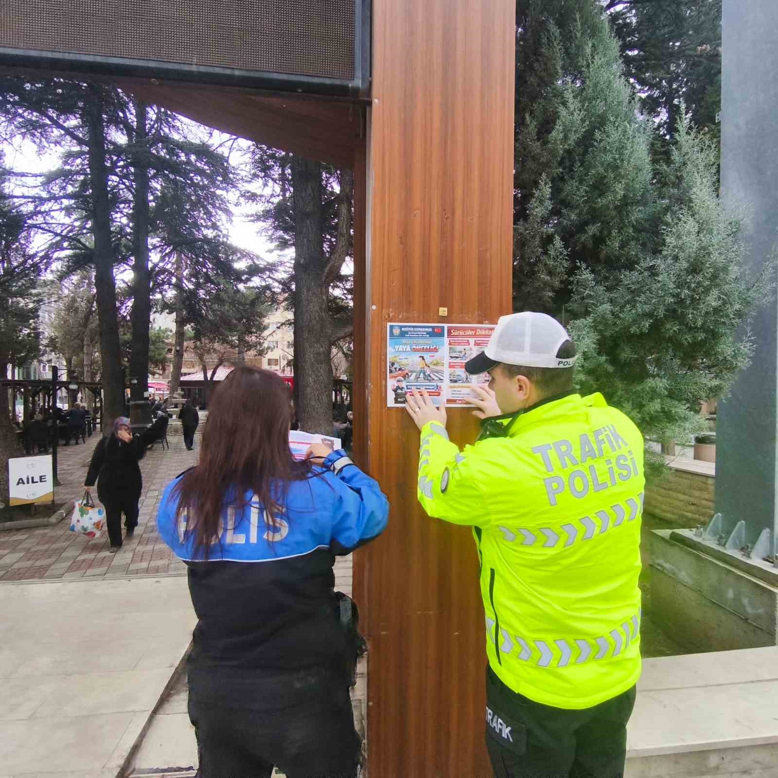 Bozüyük’te yaya geçidi uygulaması
