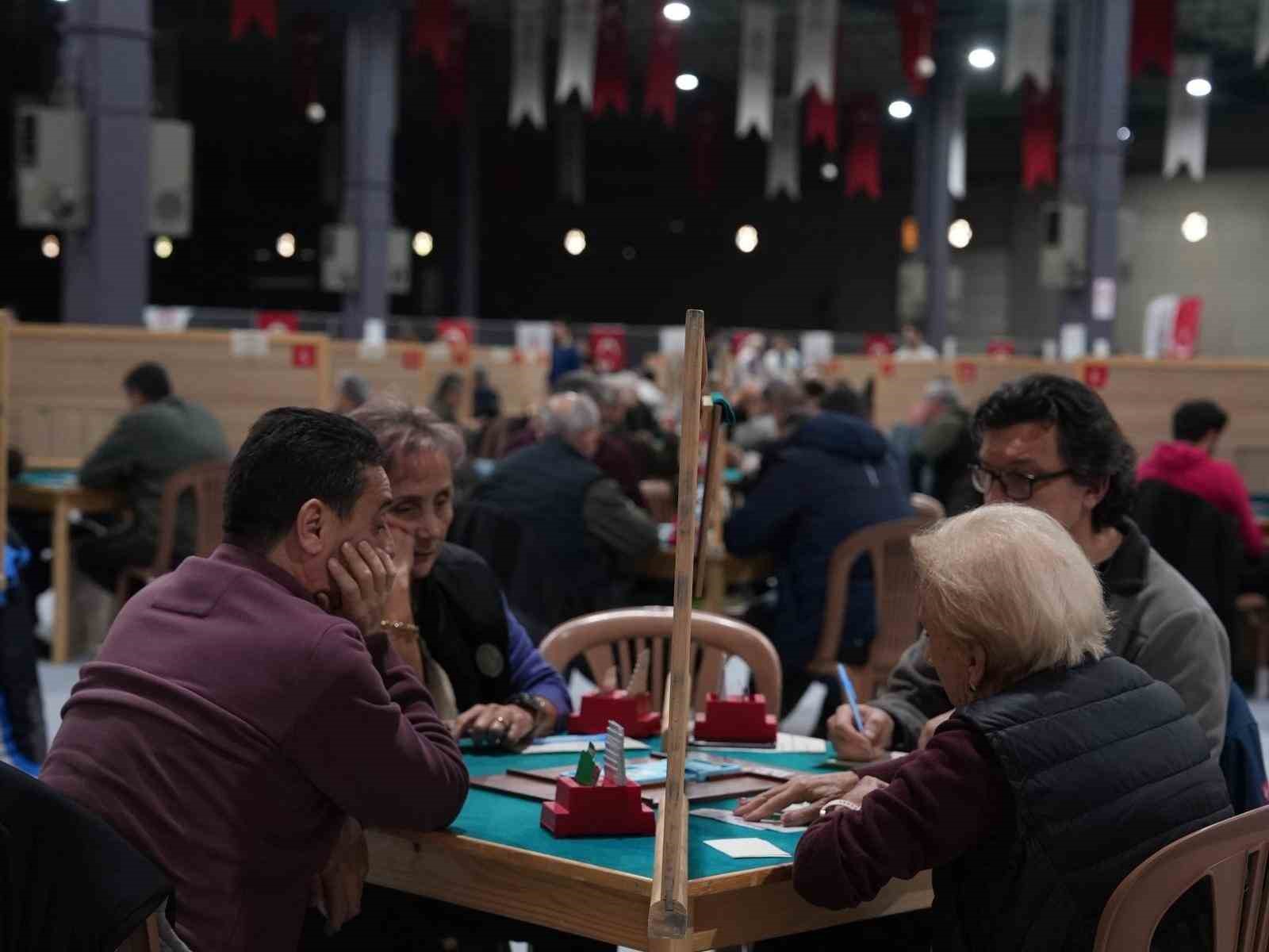 Briç camiasının en prestijli buluşması Denizli’de başladı
