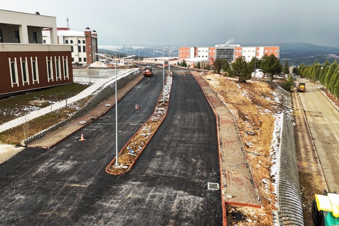 BŞEÜ Merkez Kampüsü’nde ulaşım altyapısı güçlendi
