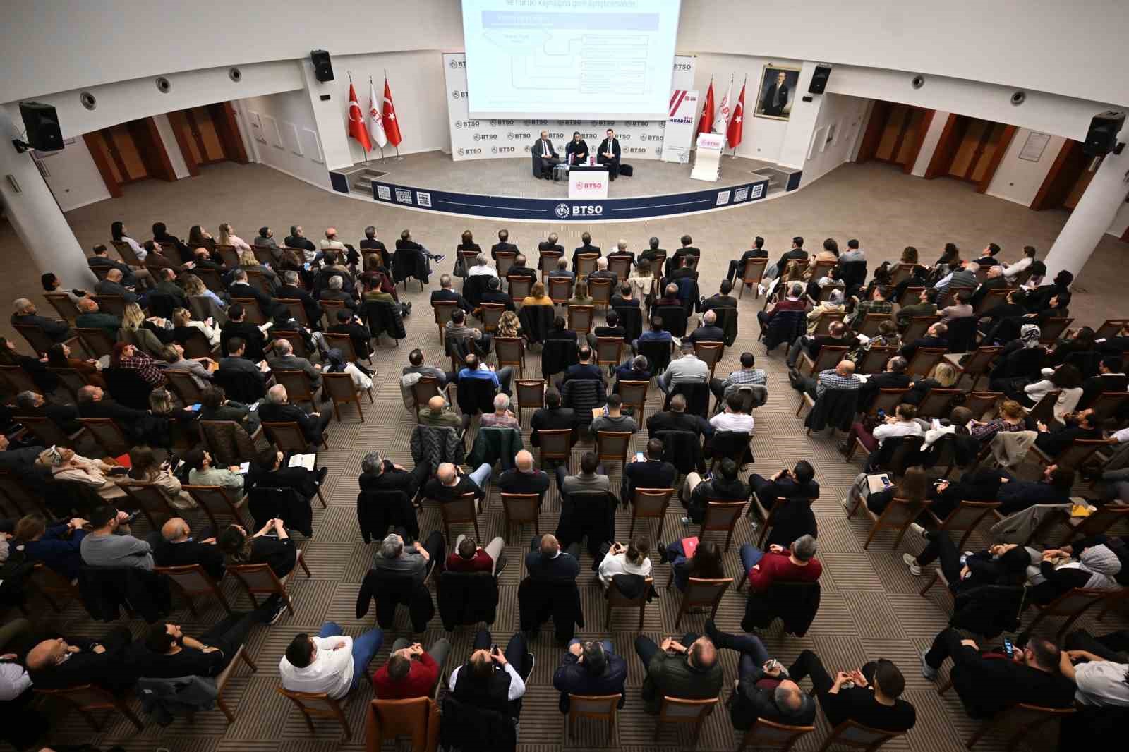 BTSO Akademi’de veri temelli vergi gözetimi ve uyum süreci anlatıldı
BTSO Akademi’de veri temelli vergi gözetimi ve uyum süreci anlatıldı