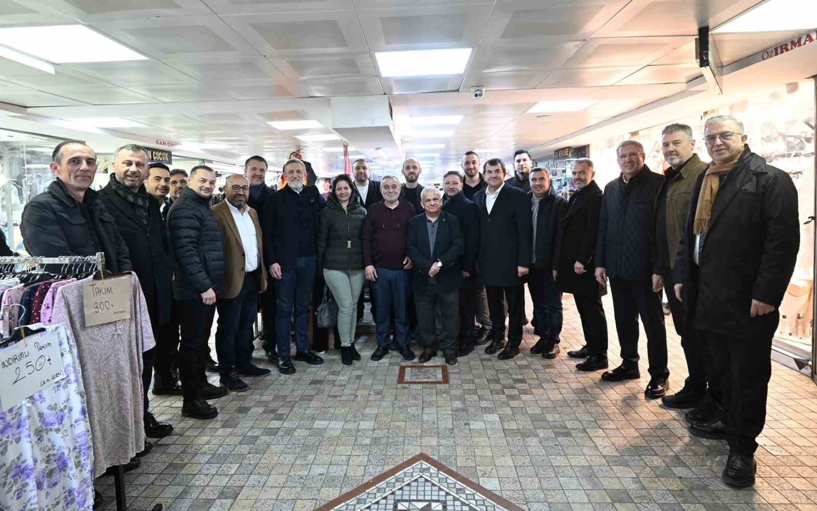 BTSO Başkanı Burkay, tarihi çarşıda esnafla buluştu
