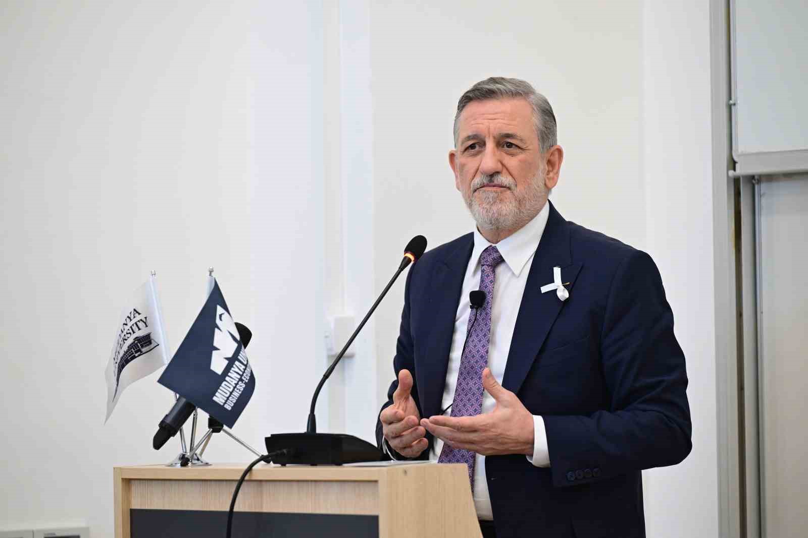 BTSO Başkanı İbrahim Burkay’dan gençlere dönüşüm mesajı
BTSO Başkanı İbrahim Burkay’dan gençlere dönüşüm mesajı