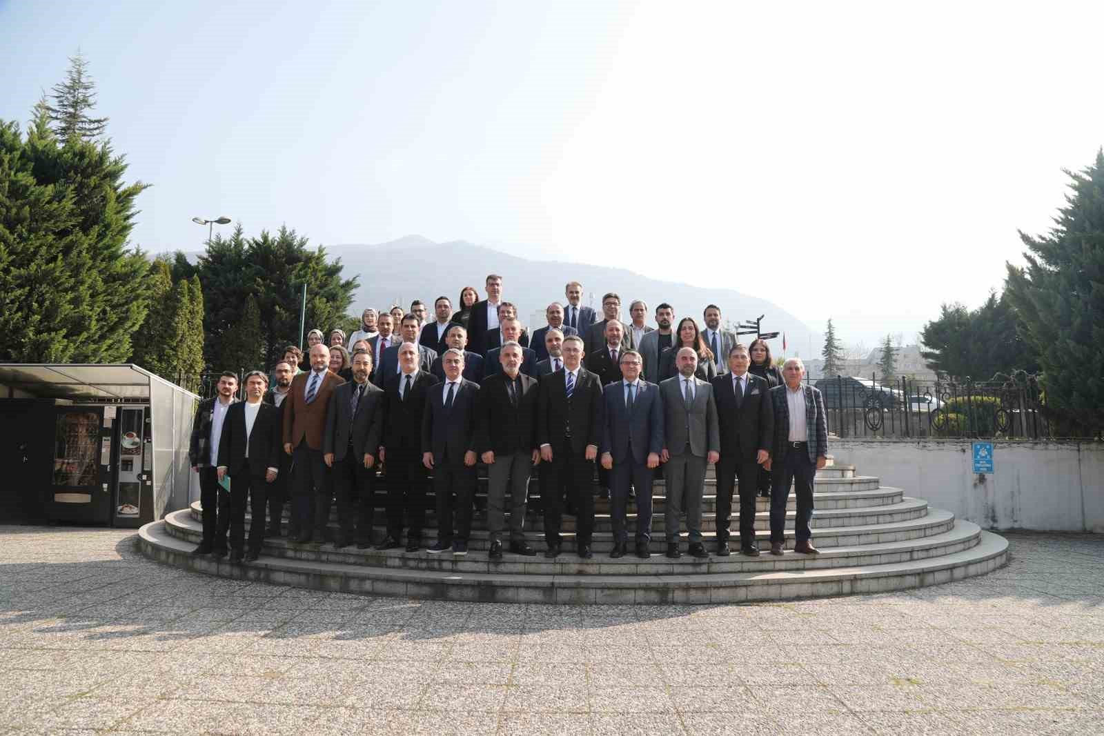 BTÜ Danışma Kurulu Toplantısı’nda şehir ve üniversite iş birliği masaya yatırıldı
