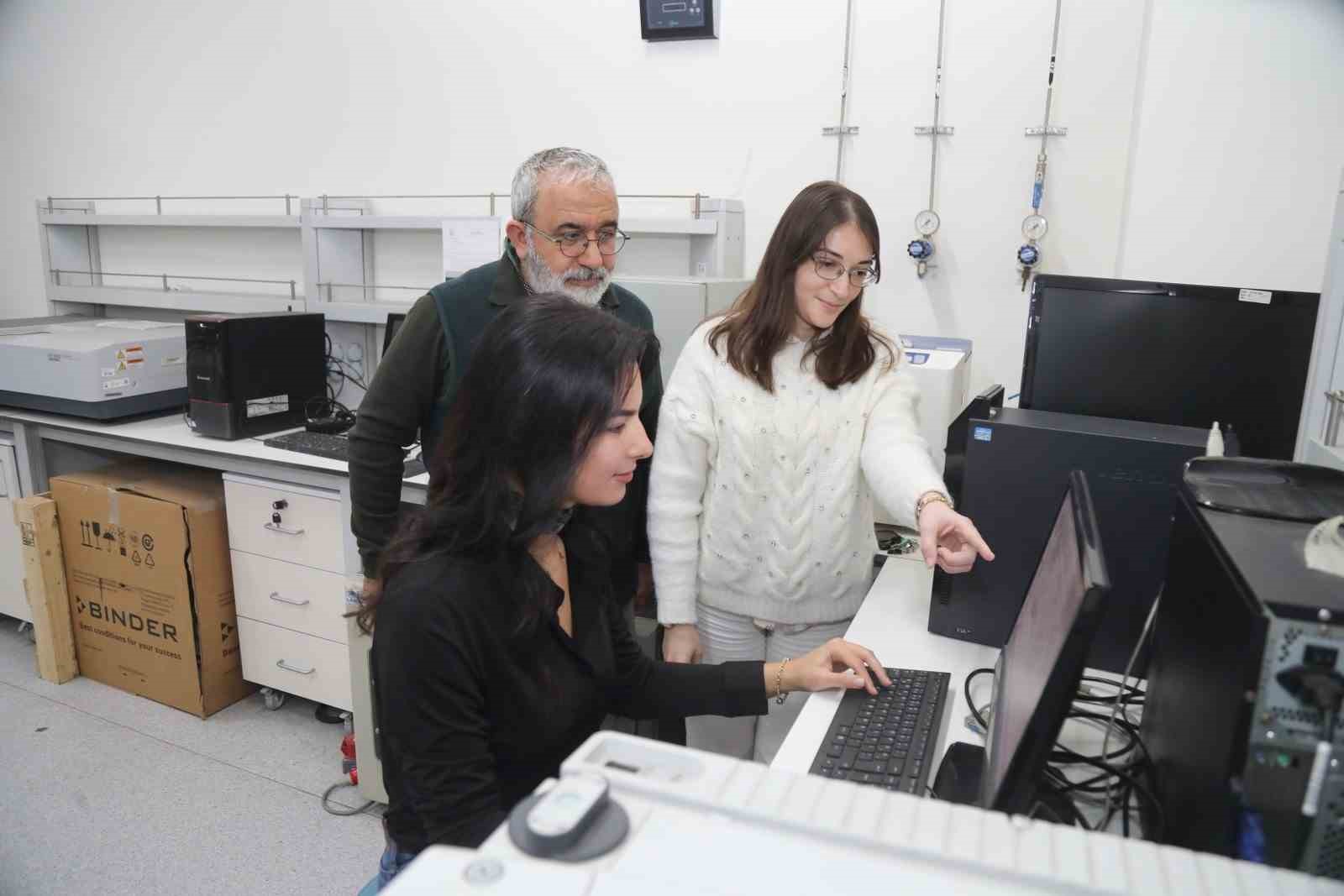 BTÜ uyku bozukluğunu çözecek iplik projesi geliştiriyor
BTÜ uyku bozukluğunu çözecek iplik projesi geliştiriyor