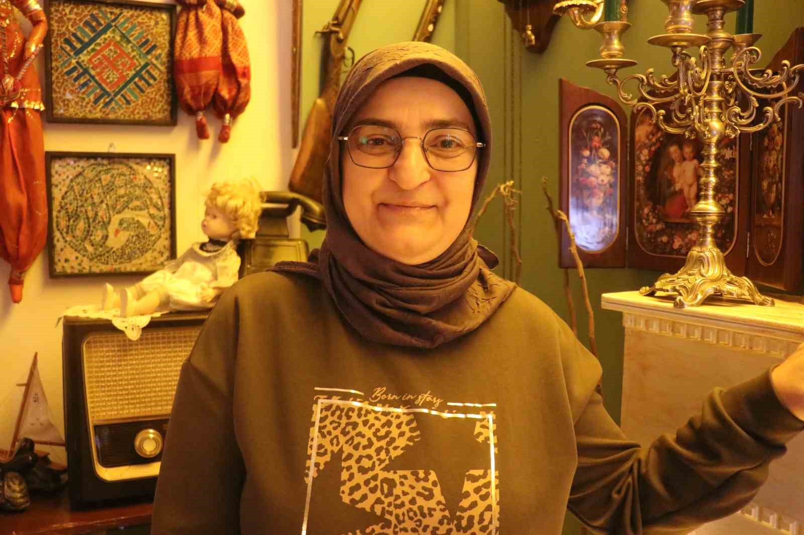 Bu kafenin kapısından giren geçmişe gidiyor
