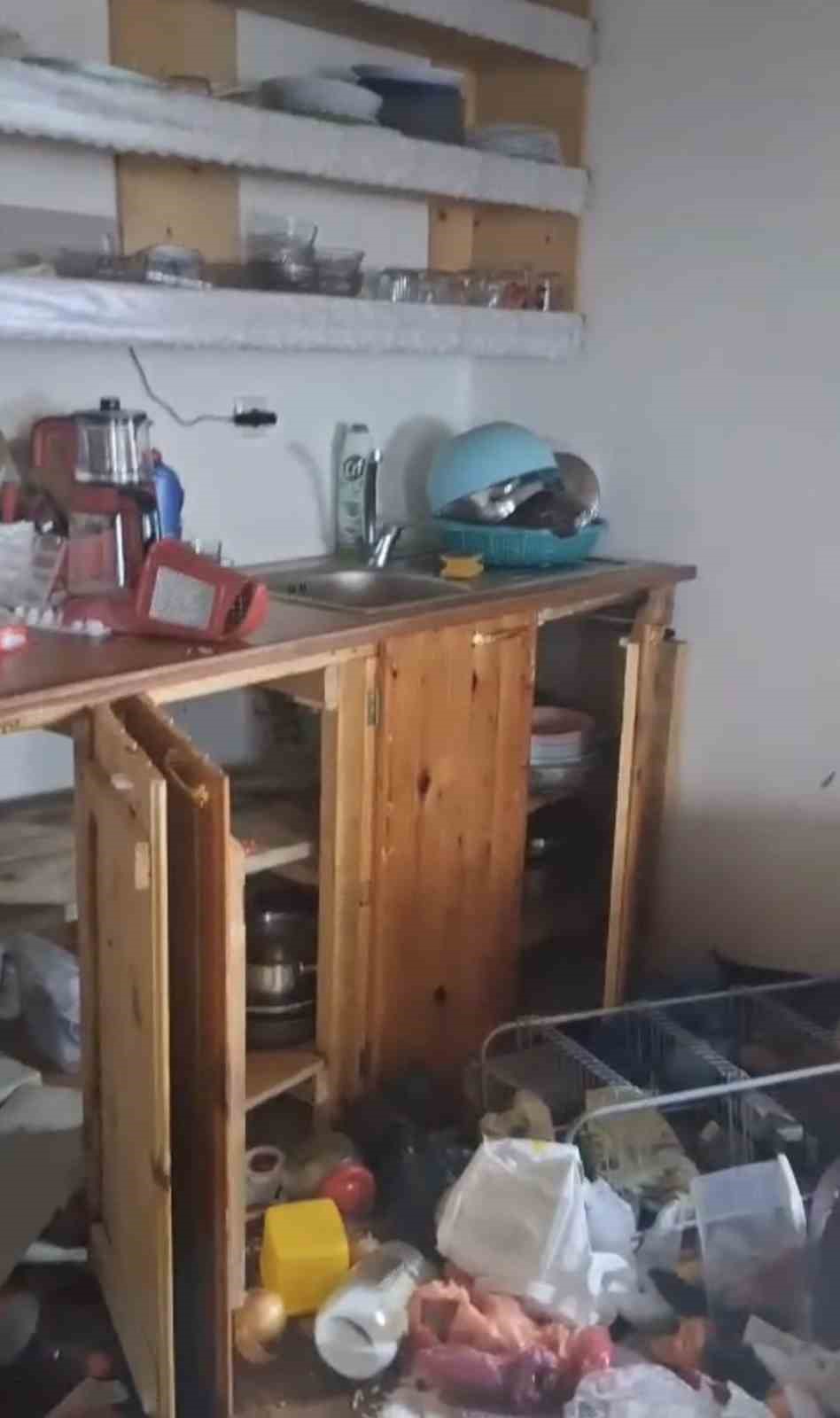 Bu kez çatıdan girdi
