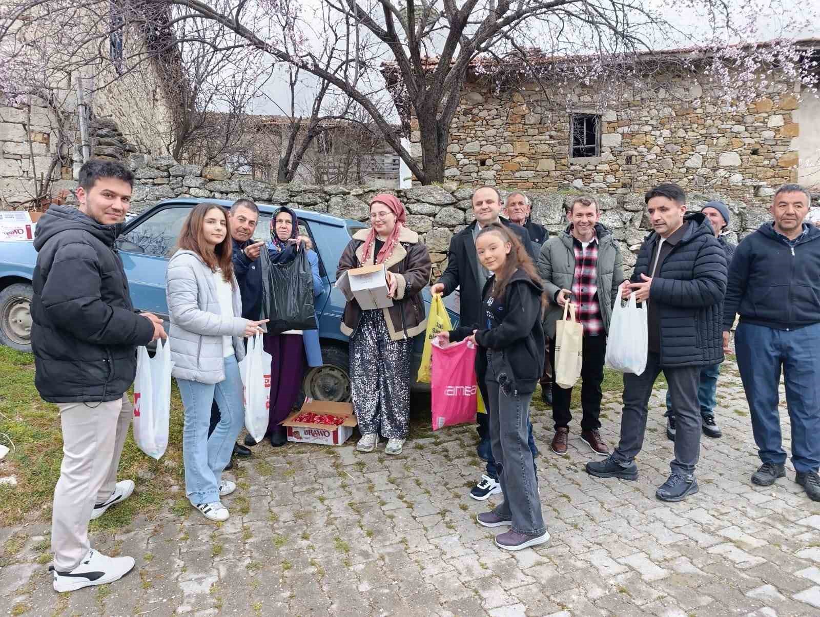 Bu köyde bayramda herkes çocuk oluyor
