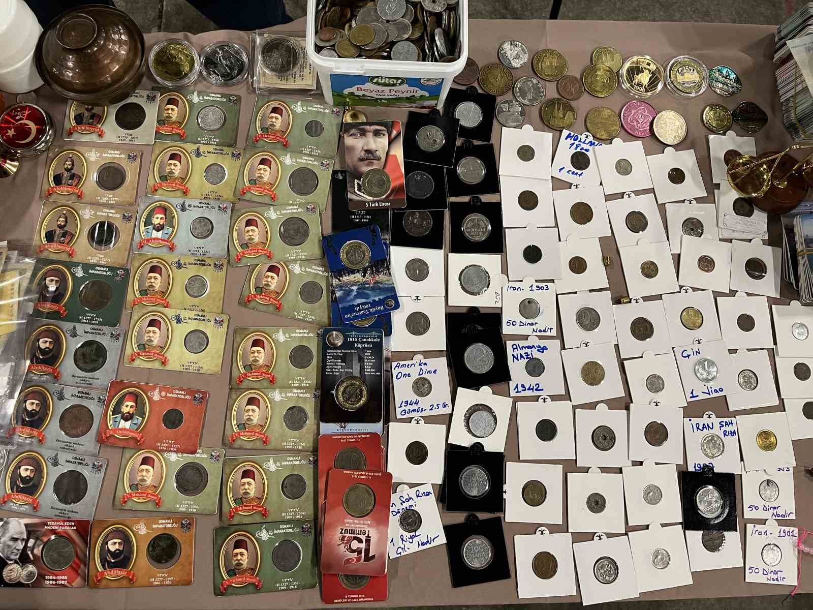 Bu pazarda tezgahtakiler geçmişe götürüyor
