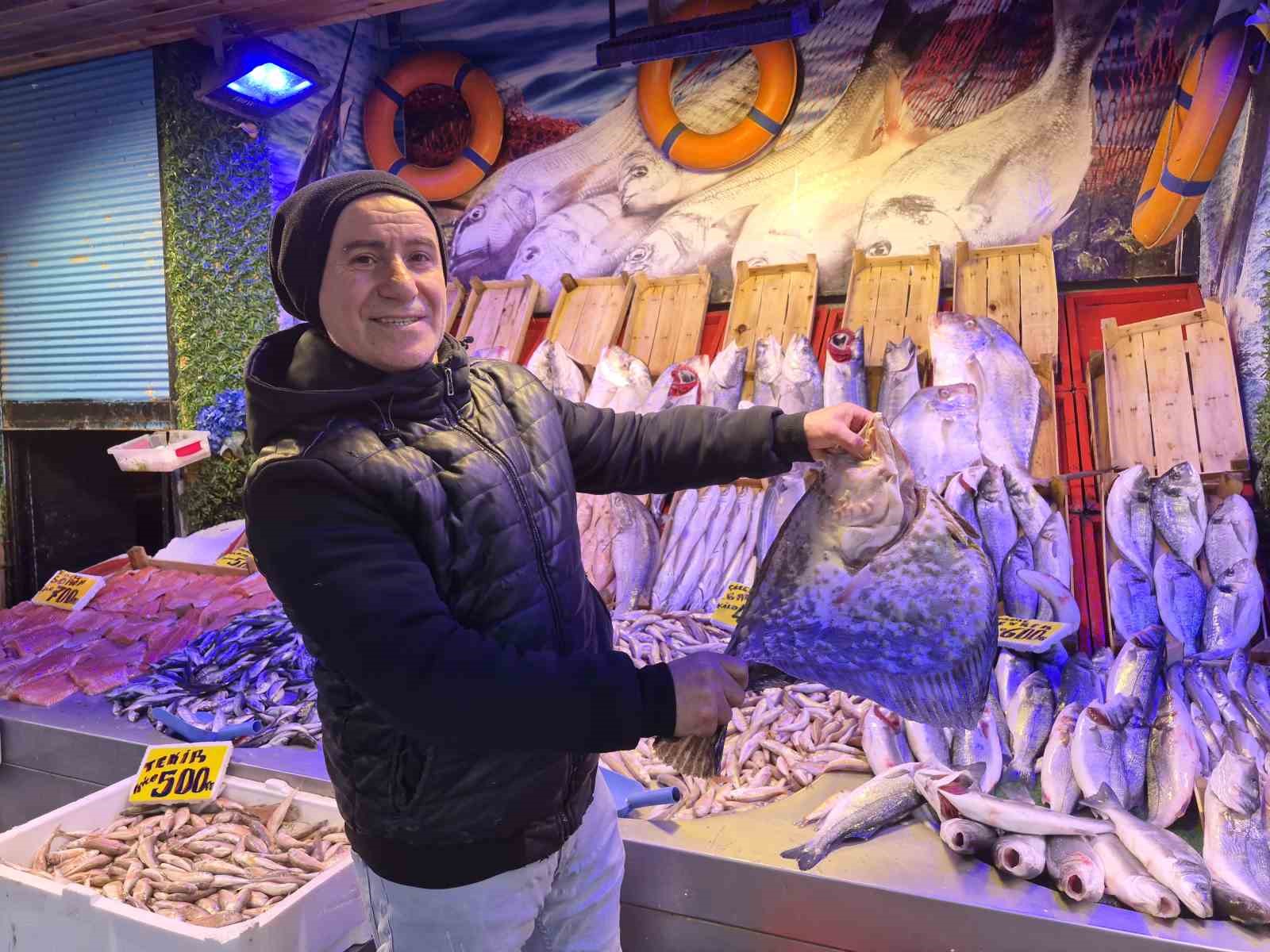 Bu sezon balık tezgahlarının gözdesi sardalya oldu
