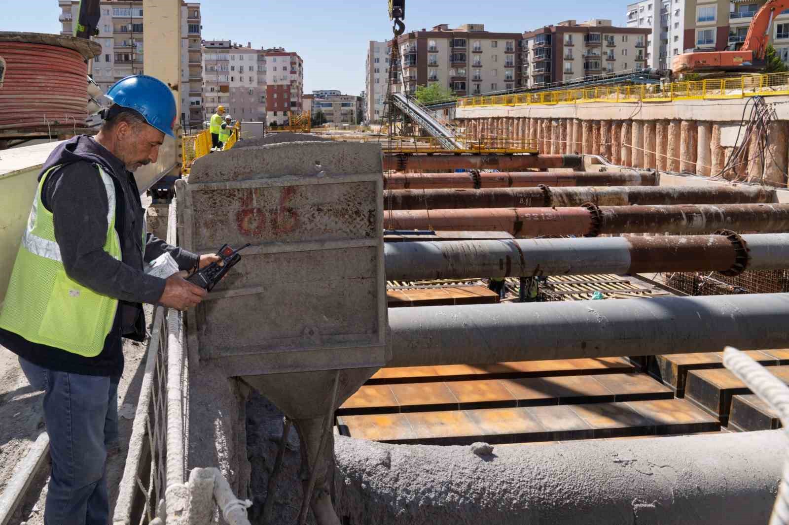 Buca Metrosu’nda 2028 hedefi için çalışmalar sürüyor
