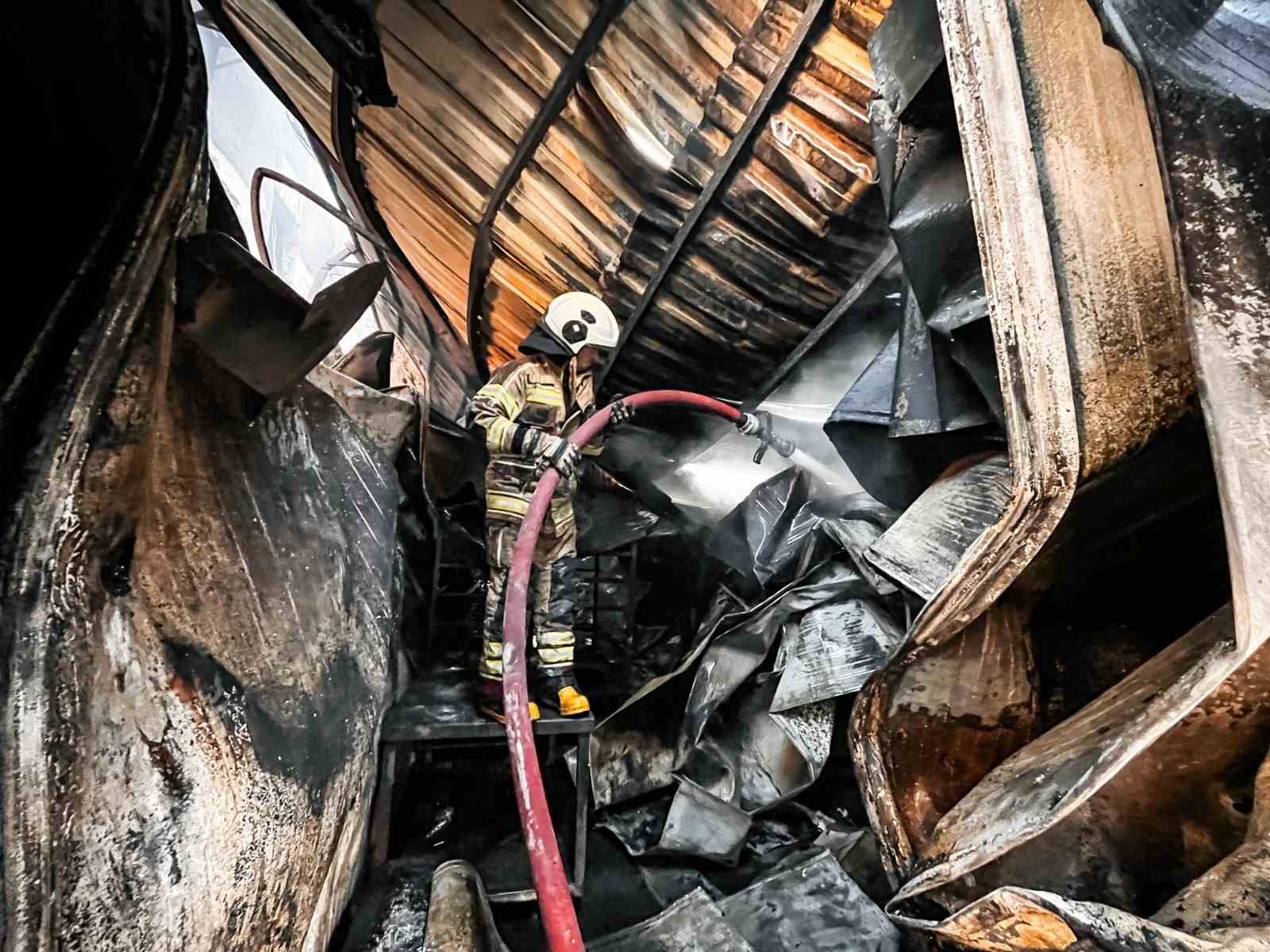 Buca’da iş yerinde yangın
