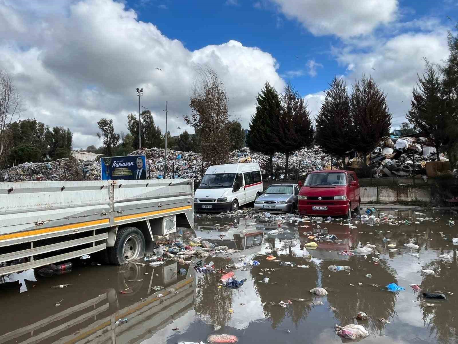 Buca’nın bitmeyen çilesi, yine ’çöp’
