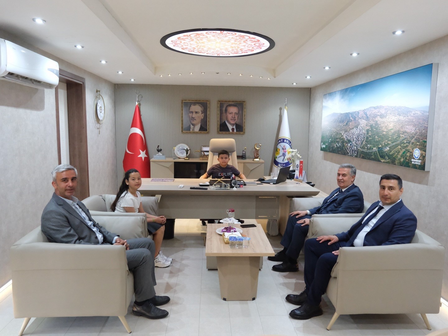 Buharkent’te başkanlık koltuğu değişti
