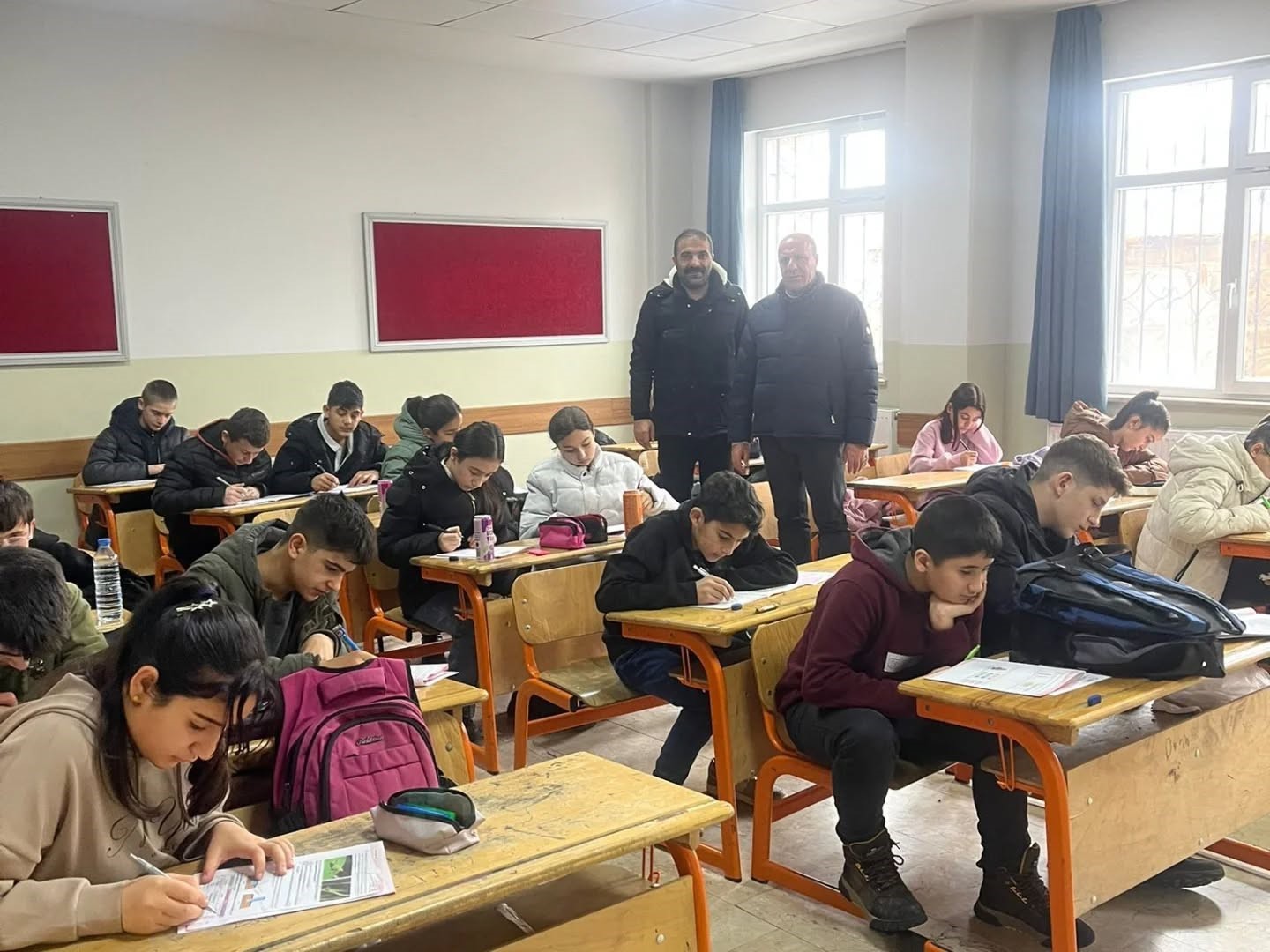 Bulanık İlçe Milli Eğitim Müdürü Aral, DYK kurslarını yerinde inceledi
