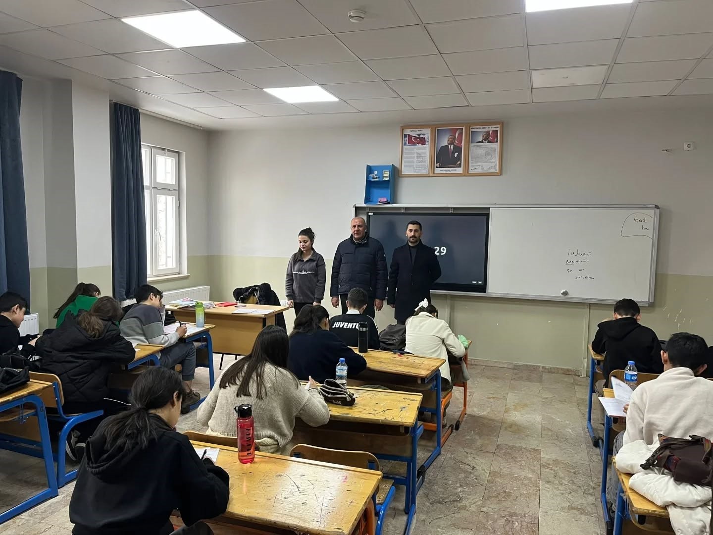 Bulanık İlçe Milli Eğitim Müdürü Aral, DYK kurslarını yerinde inceledi
