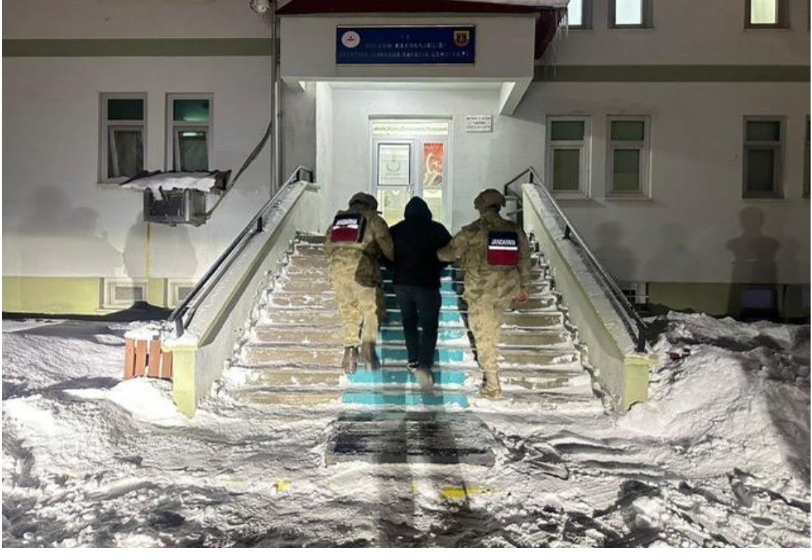 Bulanık’ta 8 yıl 4 ay hapis cezası bulunan şahıs yakalandı
