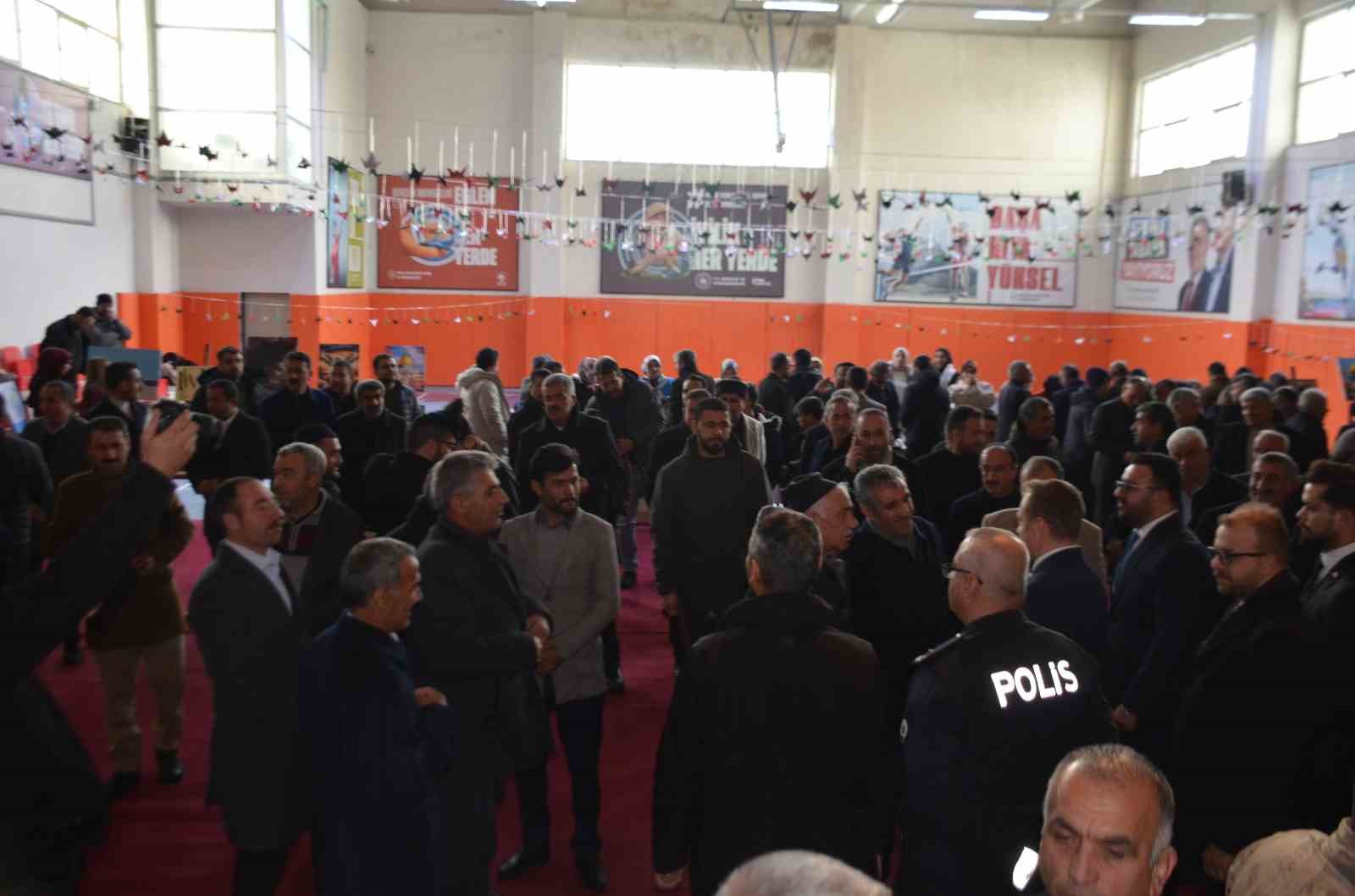 Bulanık’ta "Bin Umut Turnası" projesi: Filistinli çocuklar için gönüller birleşti
Bulanık’ta "Bin Umut Turnası" projesi: Filistinli çocuklar için gönüller birleşti