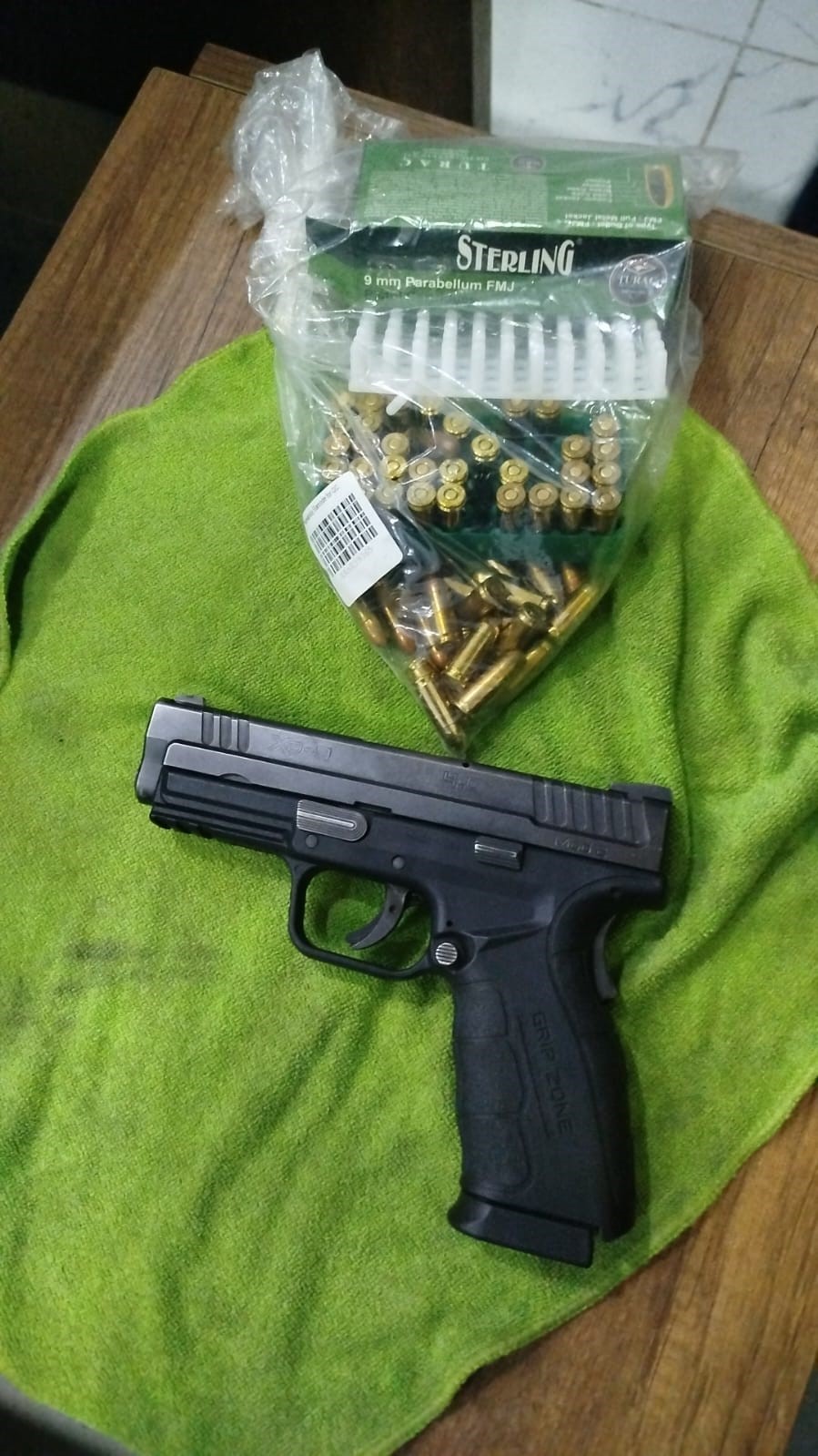 Bulanık’ta huzur uygulaması: Silah ve uyuşturucu madde ele geçirildi
