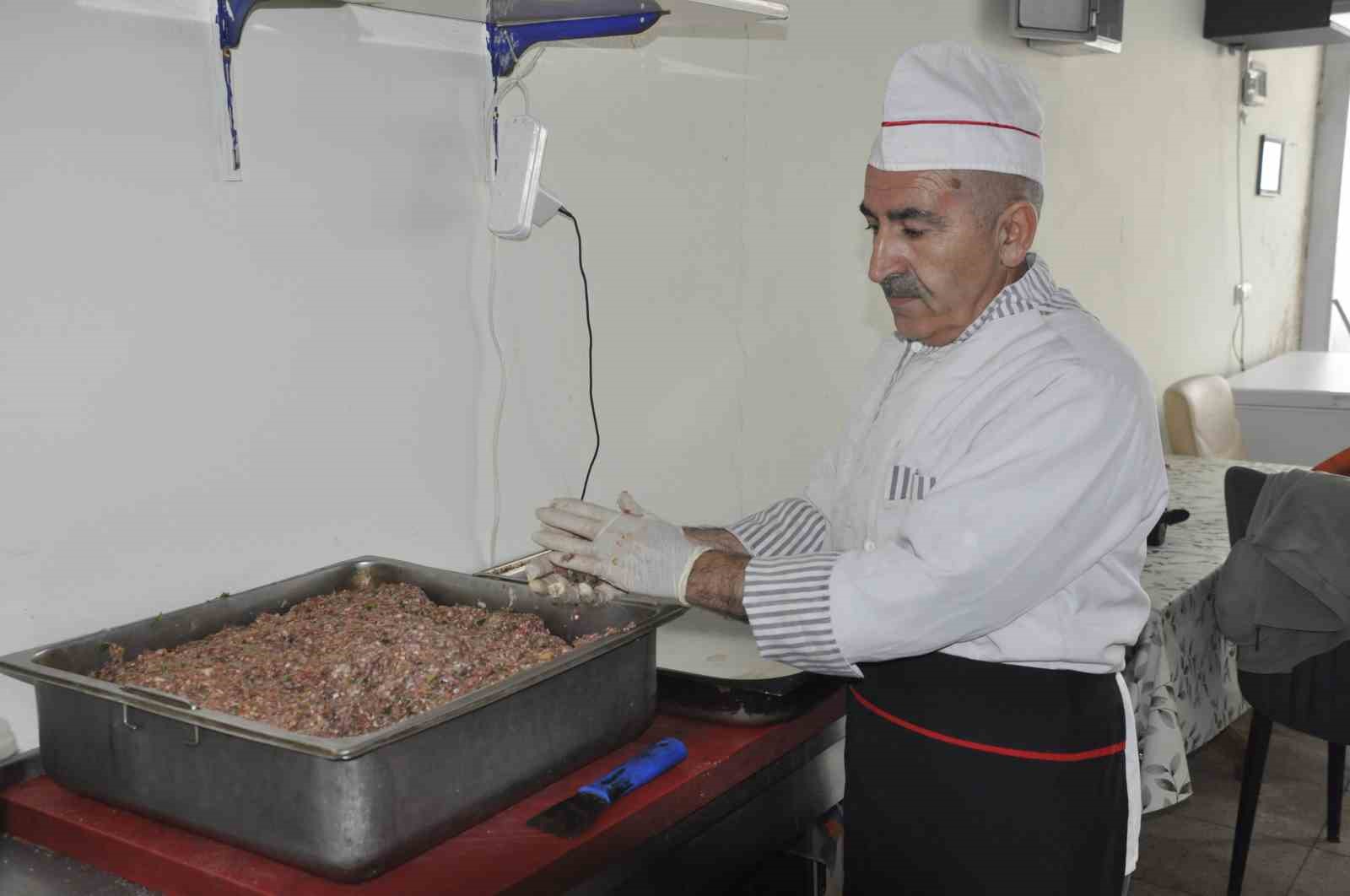 Bulanık’ta Ramazan bereketi: 650 kişiye her gün sıcak iftar
