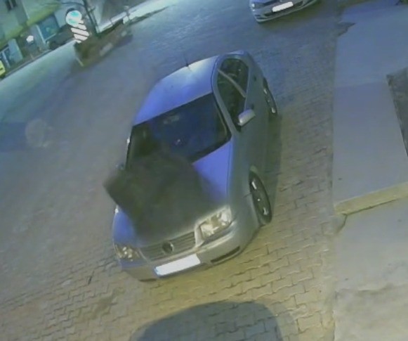 Buldan’da ağaçlar devrildi, bacalar uçtu
