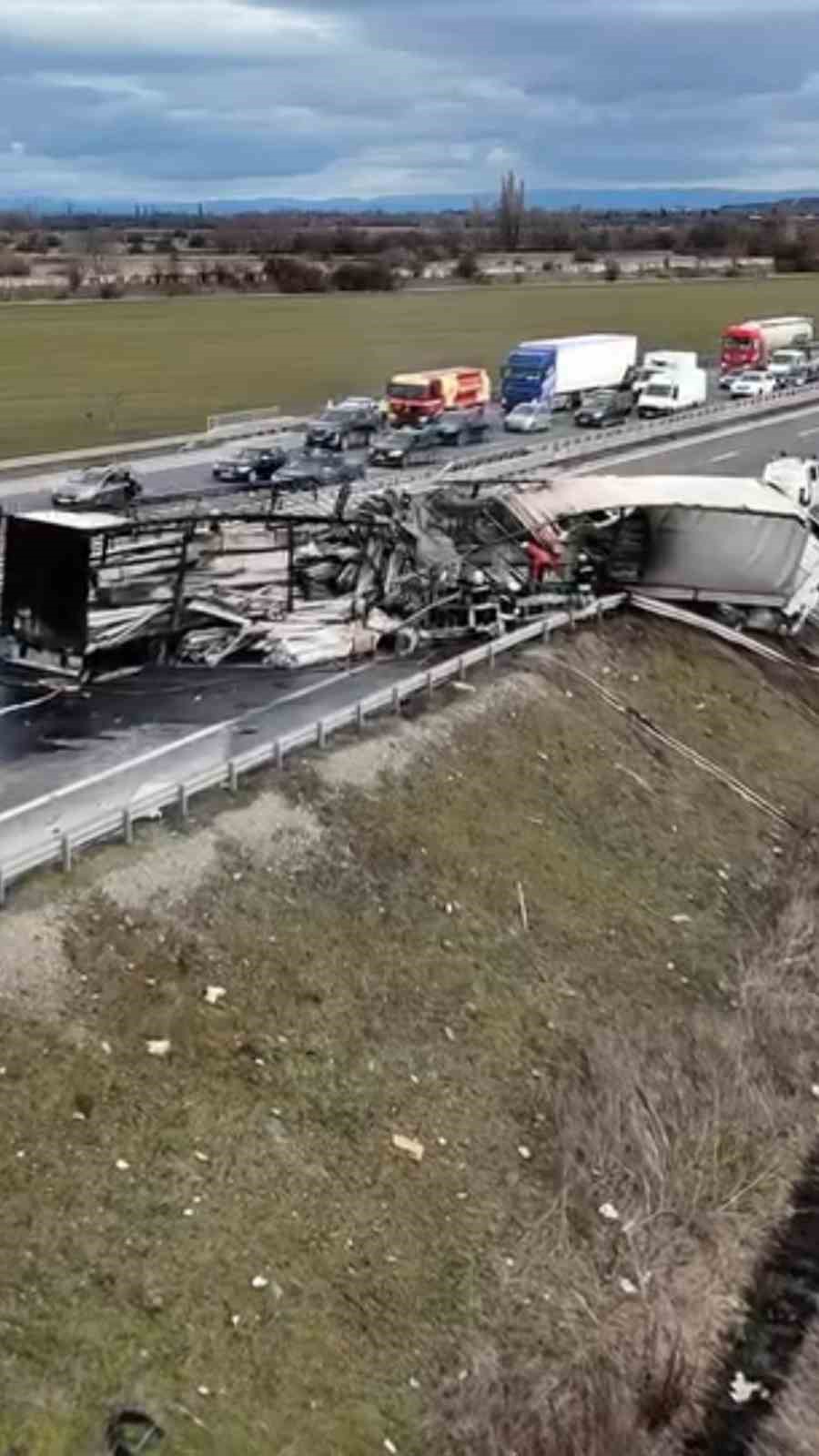 Bulgaristan’da tır kazası: 2 Türk şoför hayatını kaybetti
