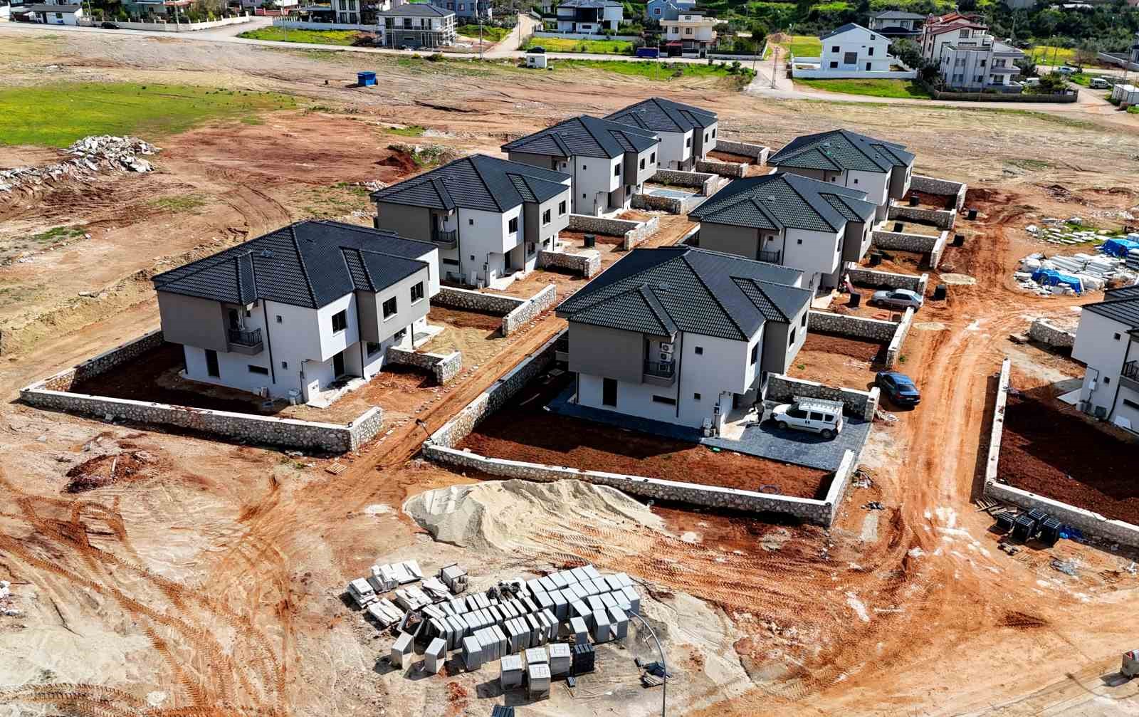 Bunlarda ‘Villakondu’
Bunlarda ‘Villakondu’