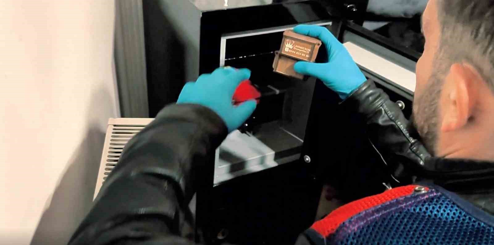 Burdur’da 27 milyon liralık tefecilik operasyonu: 1 tutuklama
Burdur’da 27 milyon liralık tefecilik operasyonu: 1 tutuklama