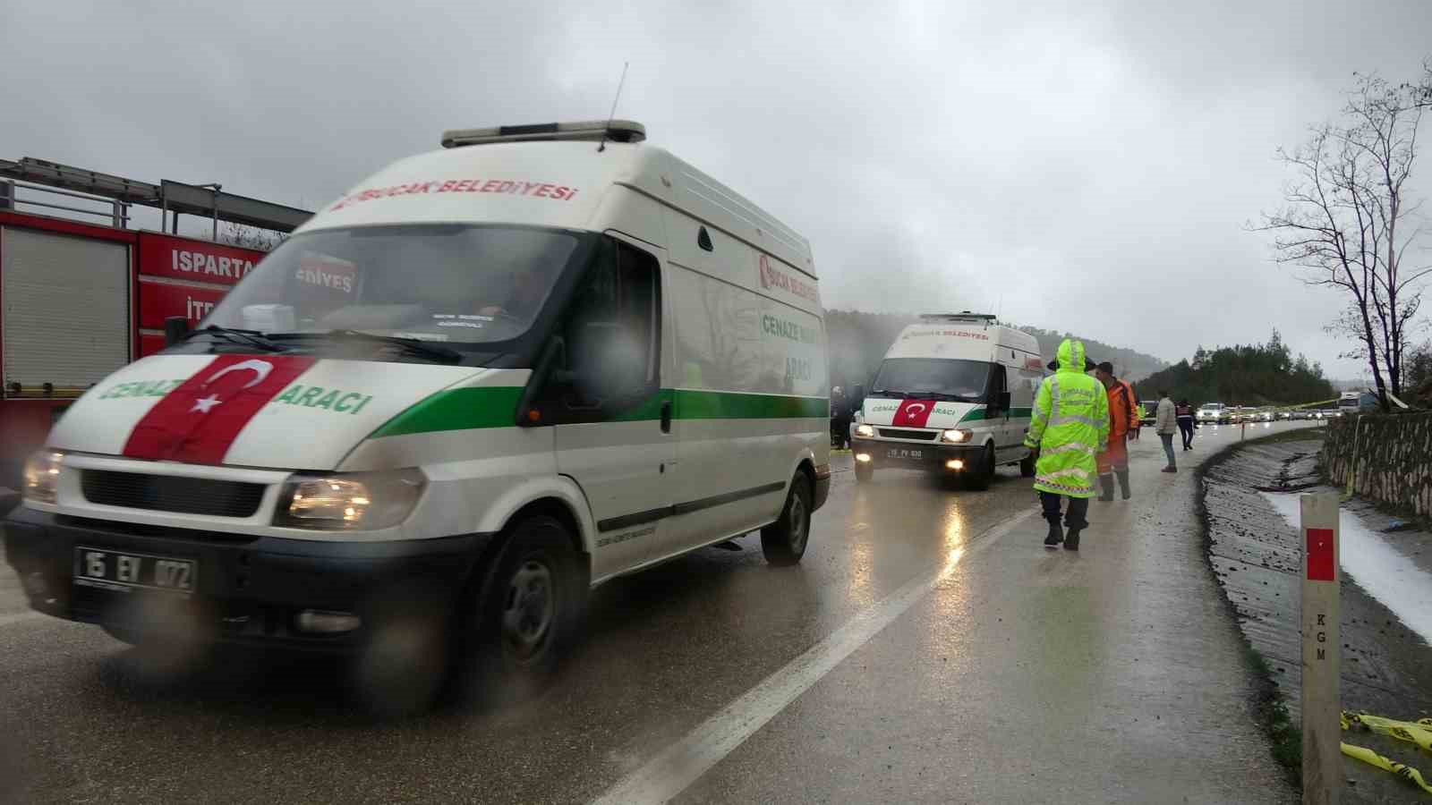 Burdur’da 7 kişinin hayatını kaybettiği kazada isimler belli oldu

