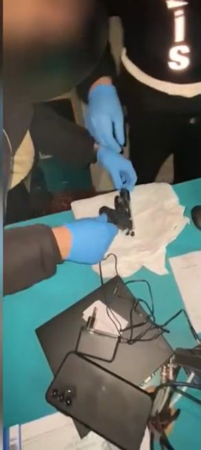 Burdur’da fuhuş operasyonu: 7 kadın kurtarıldı, 2 şahıs tutuklandı
