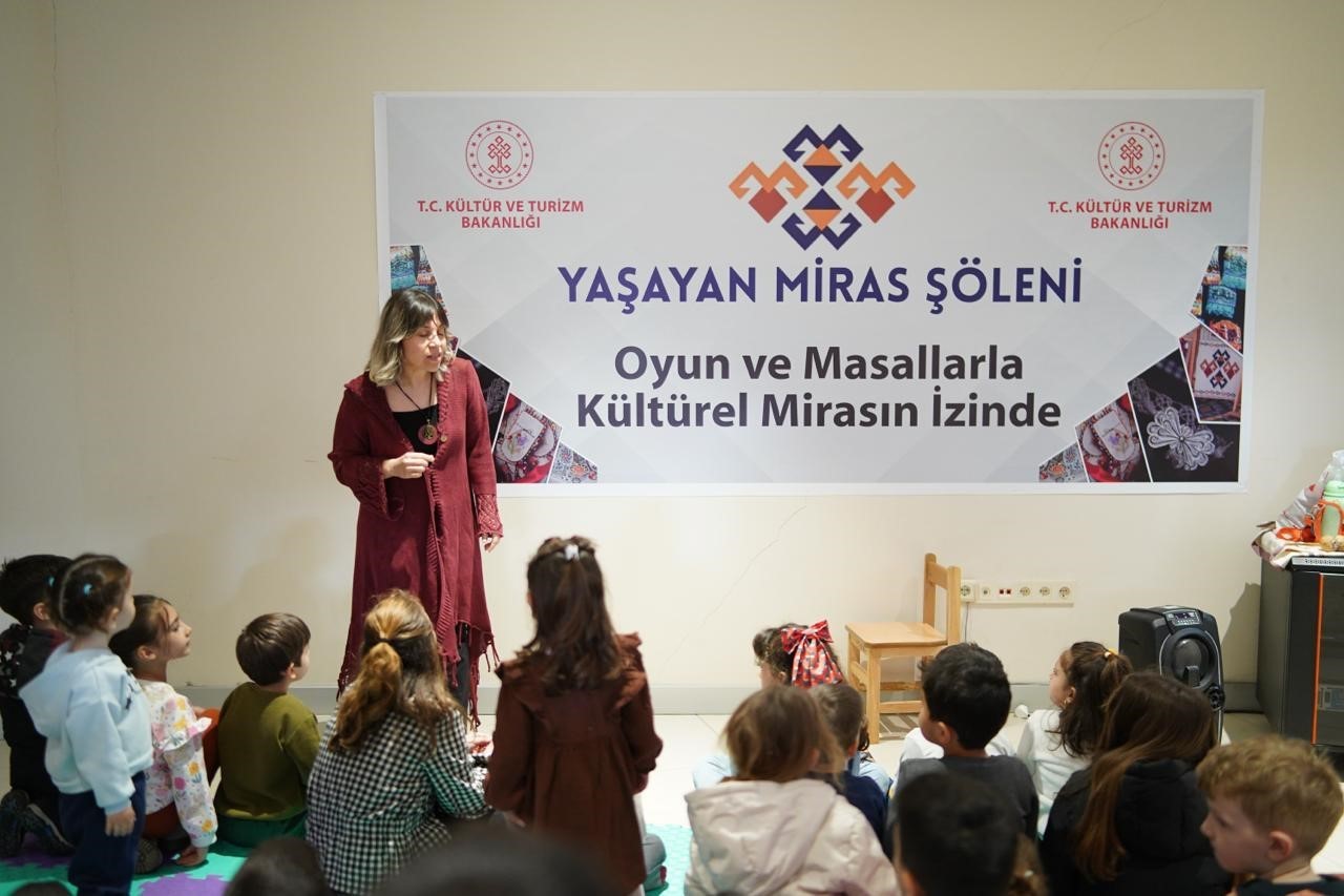 Burdur’da Yaşayan Miras Şöleni devam ediyor
