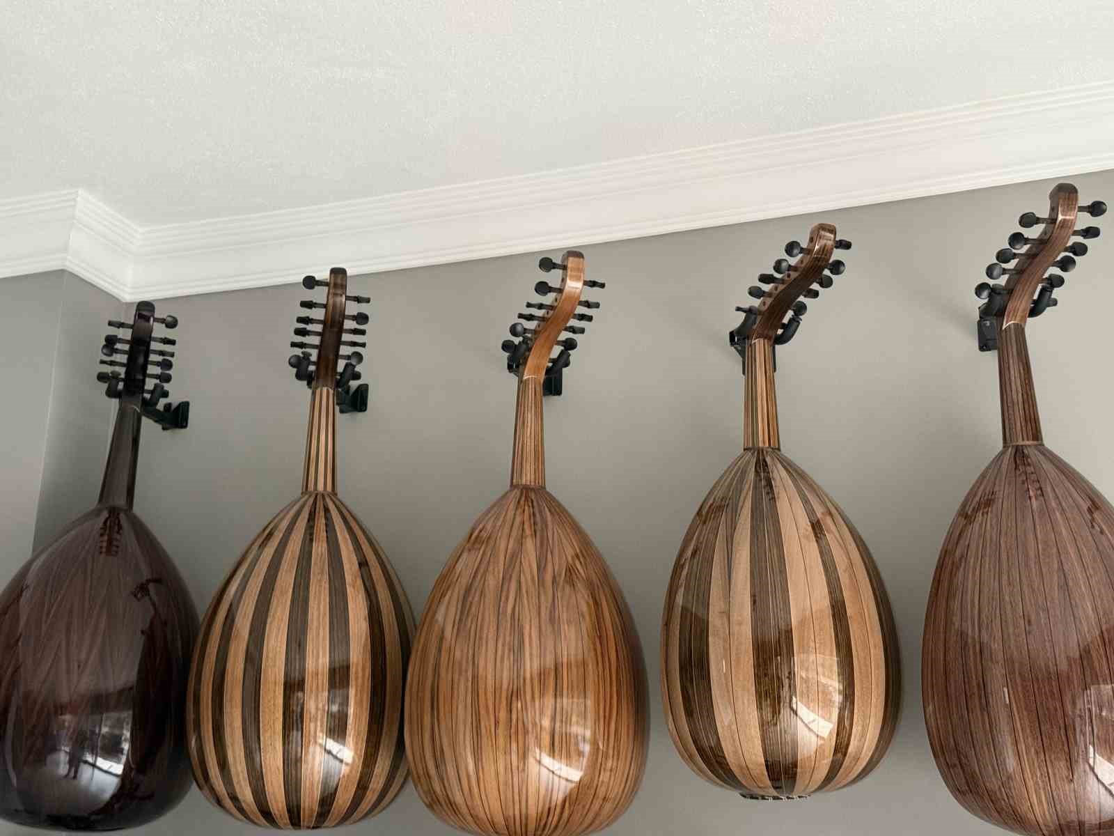 Burhan ustanın kişiye özel udları dünyaya açılıyor
