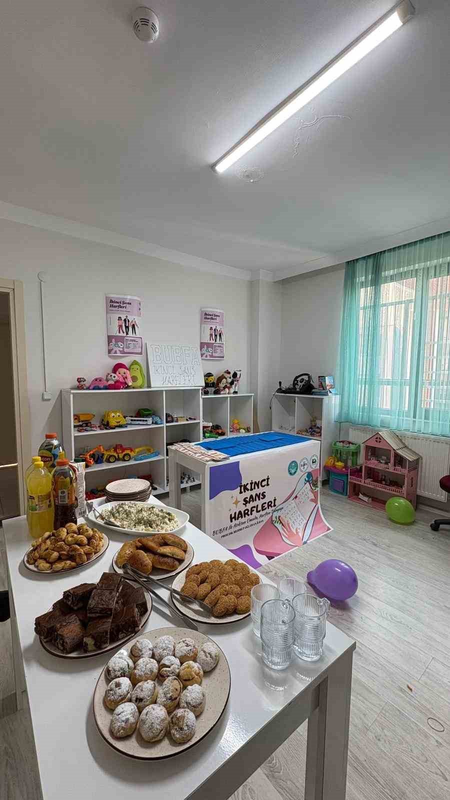 Burhaniye de Üniversiteliler önemli bir projeye daha imza attı
