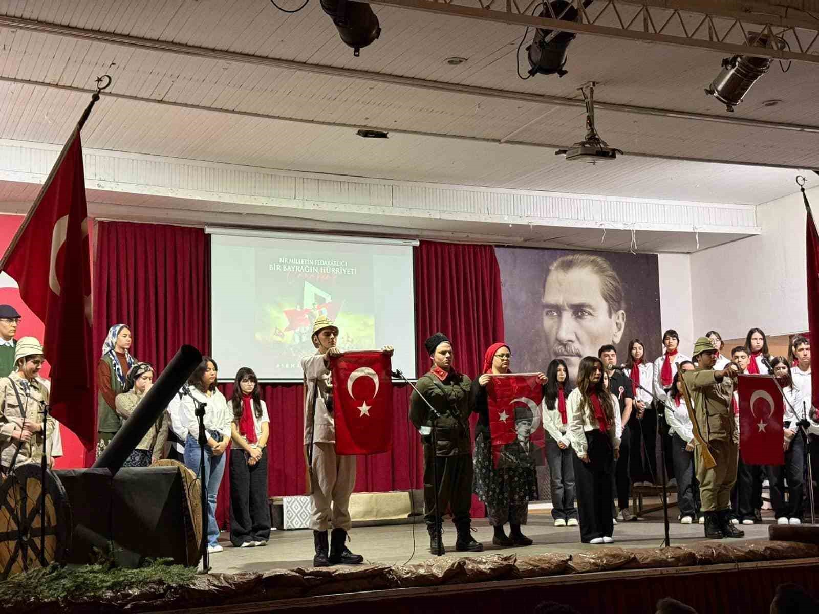 Burhaniye’de 18 Mart Çanakkale Zaferi ve Şehitleri Anma Günü kutlandı
