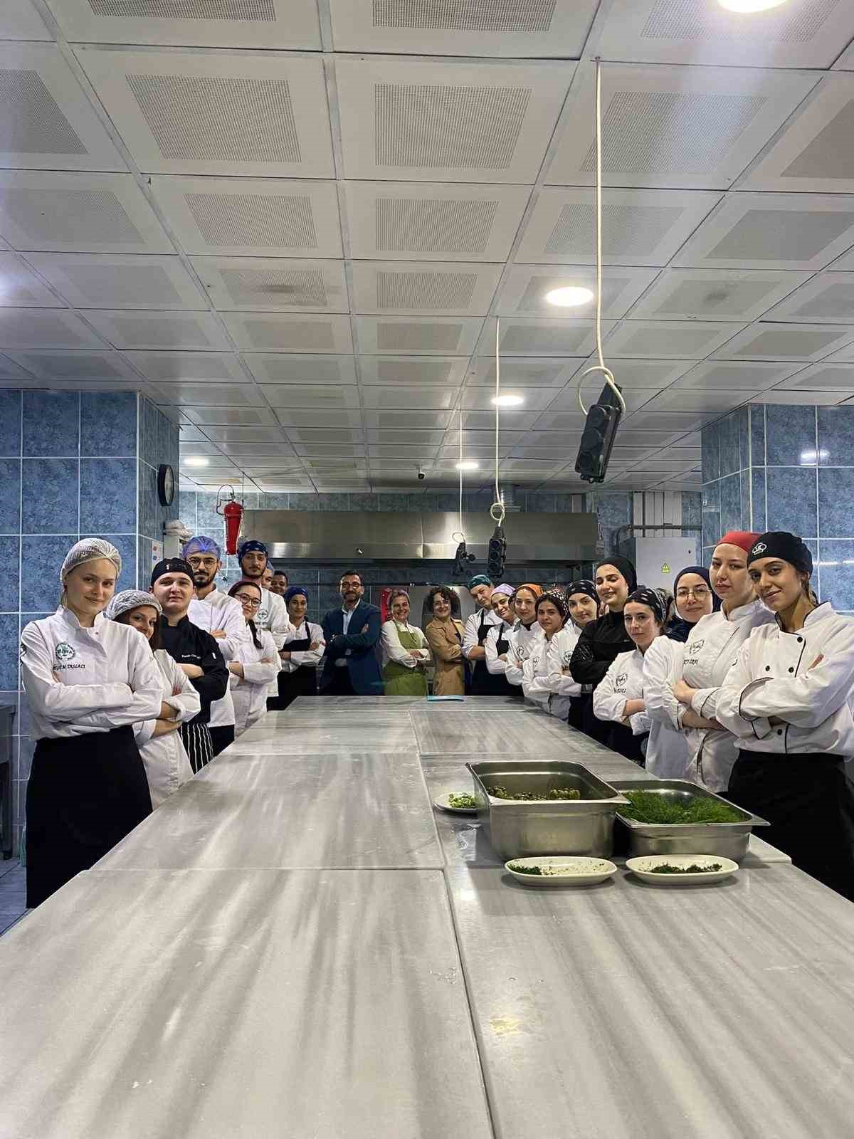 Burhaniye’de Gastronomide zeytinyağı deneyimi gerçekleştirildi
