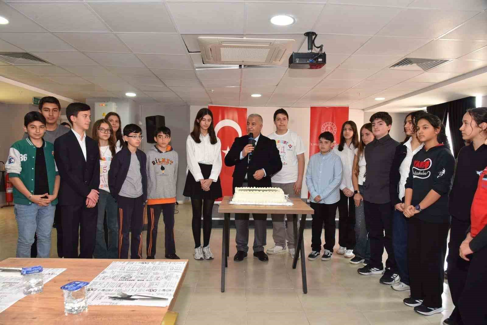 Burhaniye’de TÜBİTAK Şampiyonlarına anlamlı kutlama
