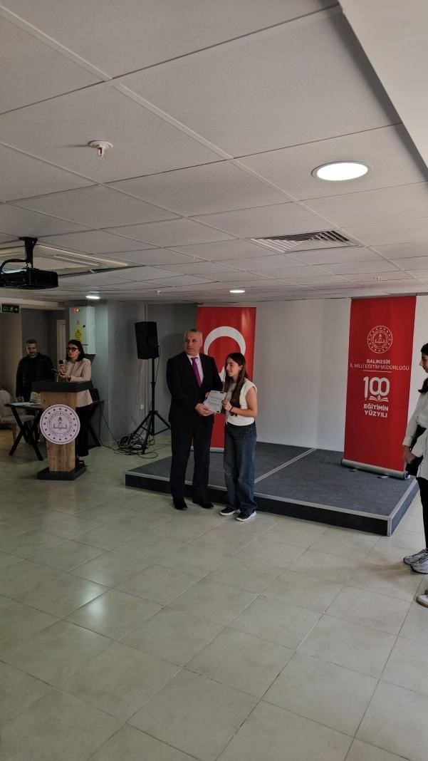 Burhaniye’de TÜBİTAK Şampiyonlarına anlamlı kutlama
