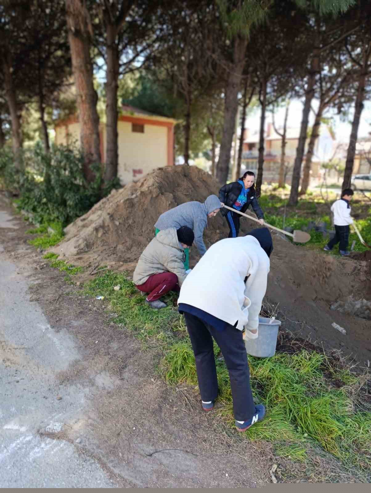 Burhaniye’de vatandaşların baz istasyonu tepkisi
