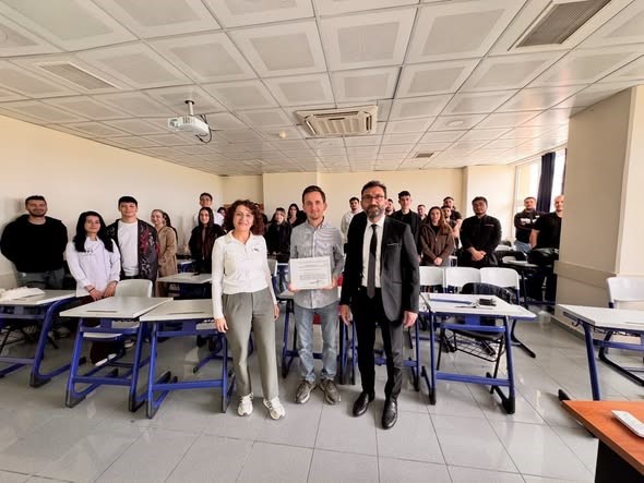 Burhaniye’de yemek fotoğrafçılığı eğitimi
Burhaniye’de yemek fotoğrafçılığı eğitimi