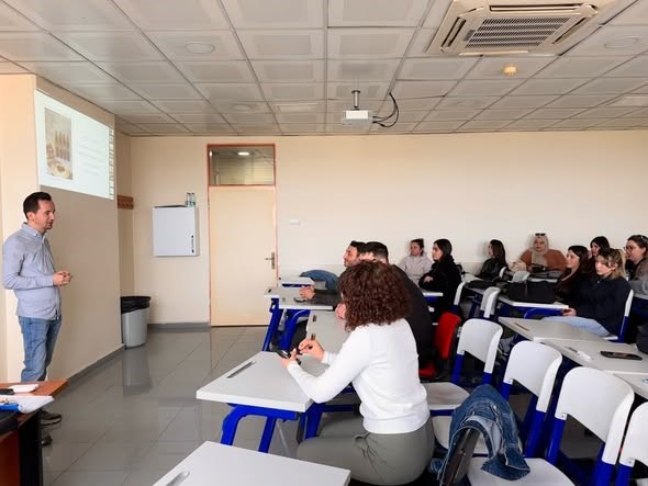 Burhaniye’de yemek fotoğrafçılığı eğitimi
Burhaniye’de yemek fotoğrafçılığı eğitimi