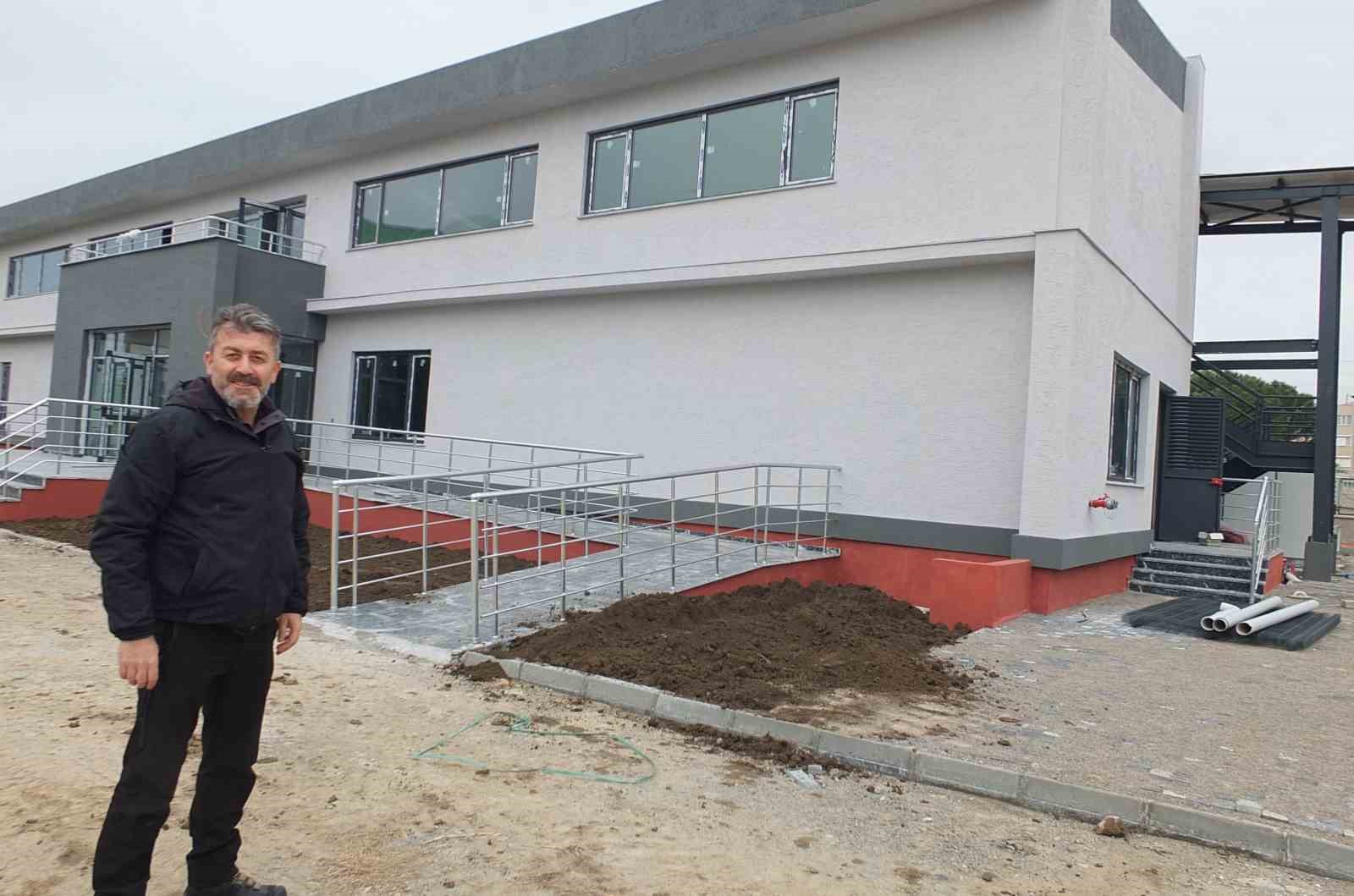 Burhaniye’de yüzme bilmeyen kalmayacak
